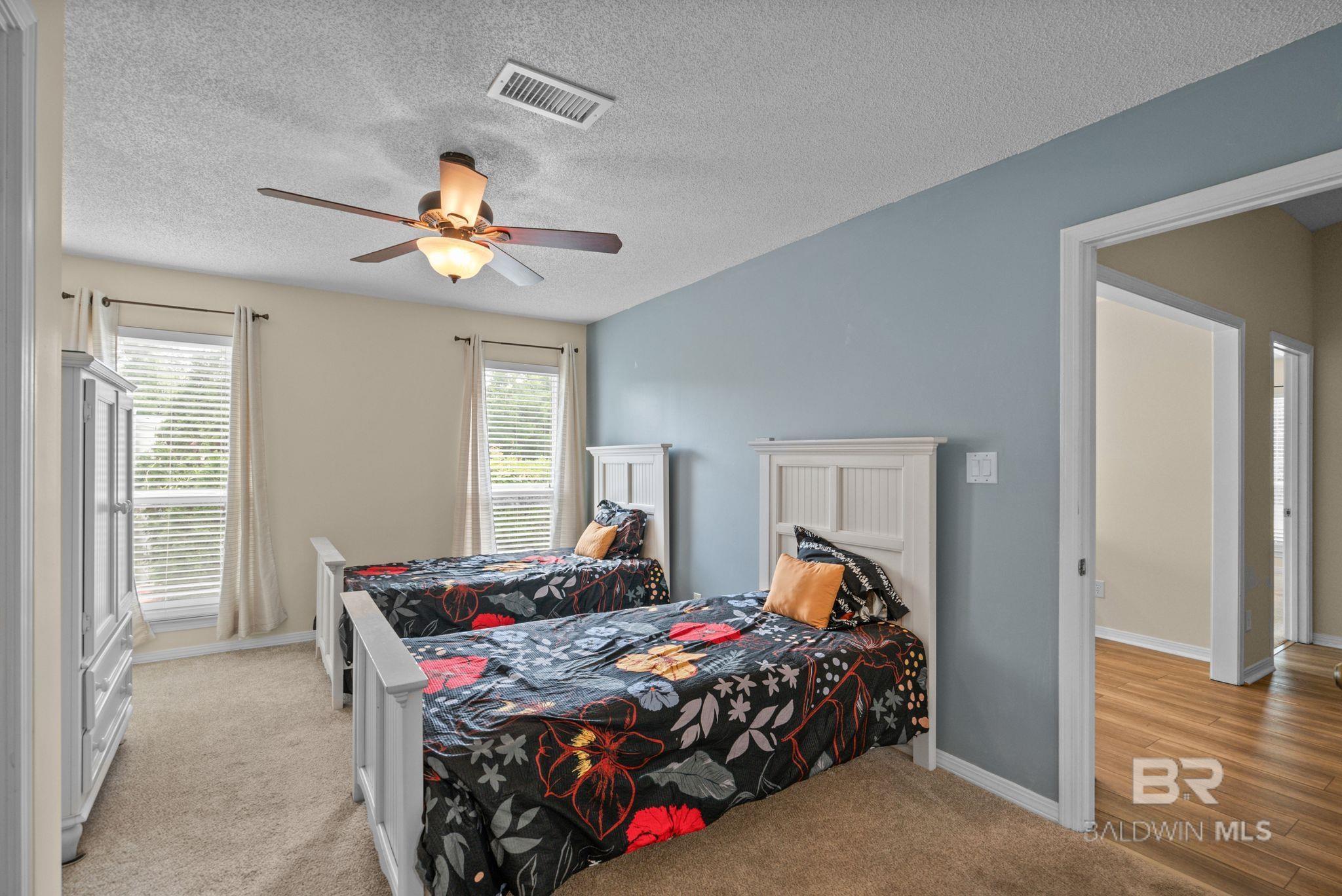 https://zimg.paragon.ice.com/ParagonImages/Property/PG/BCAR/396567/19/0/0/48159310e846cdb3b2851140ba47c7e3/7/a101bd1928891c9d719ad09511a98c22/396567-ef1f8eff-3585-44e2-b9dc-bbfb2c6d85a2.JPG