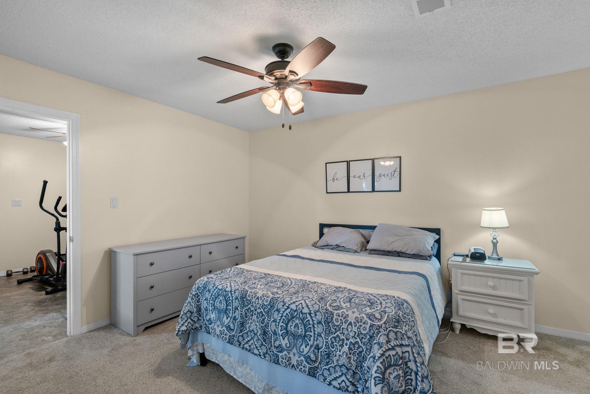 https://zimg.paragon.ice.com/ParagonImages/Property/PG/BCAR/396567/24/0/0/6b156795348c6691cc36b3411c0999e1/7/a101bd1928891c9d719ad09511a98c22/396567-d63723b8-e0ac-4344-9c5d-bd8c05104b47.JPG