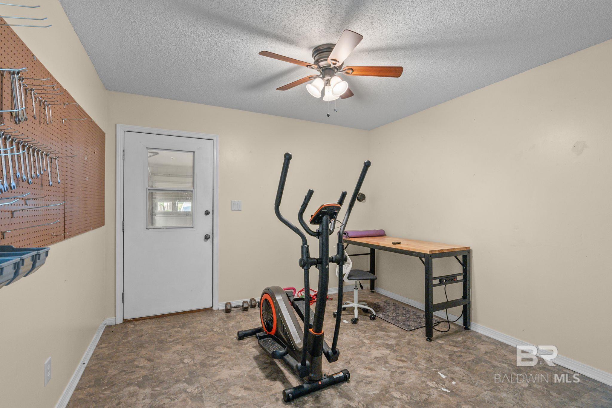 https://zimg.paragon.ice.com/ParagonImages/Property/PG/BCAR/396567/26/0/0/407502bd7eb053c739f47430be6991ff/7/a101bd1928891c9d719ad09511a98c22/396567-5ea69a00-3b1a-4de8-941e-24f268438d72.JPG