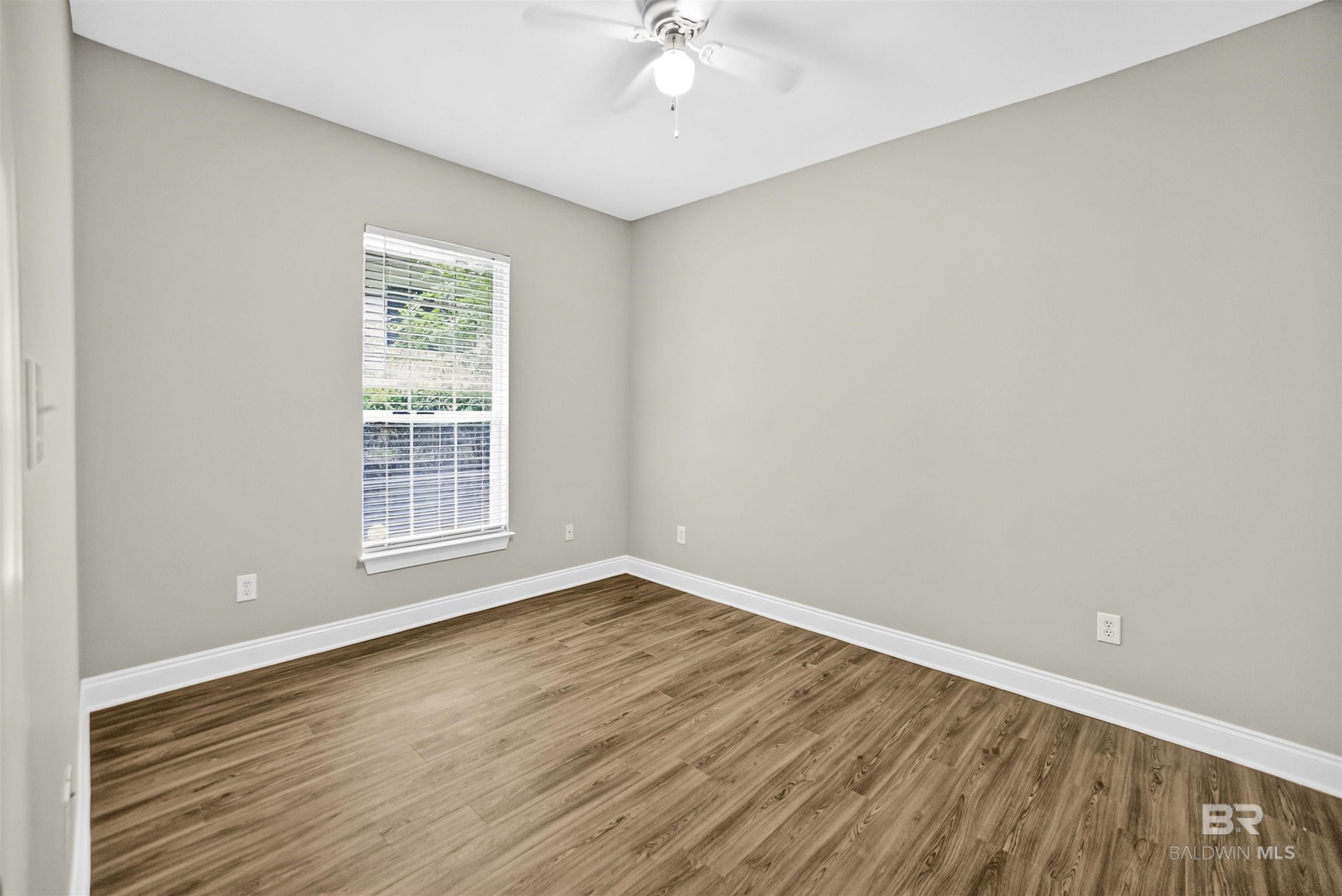 https://zimg.paragon.ice.com/ParagonImages/Property/PG/BCAR/396568/19/0/0/bc4b1c02cf1e04c4a475fbcbd3919ccd/7/cd4f0b1f91dfbbc8fa1021d22e5c5ce0/396568-d348d23f-88c3-4dea-b5ad-db04a54d1d4f.JPG