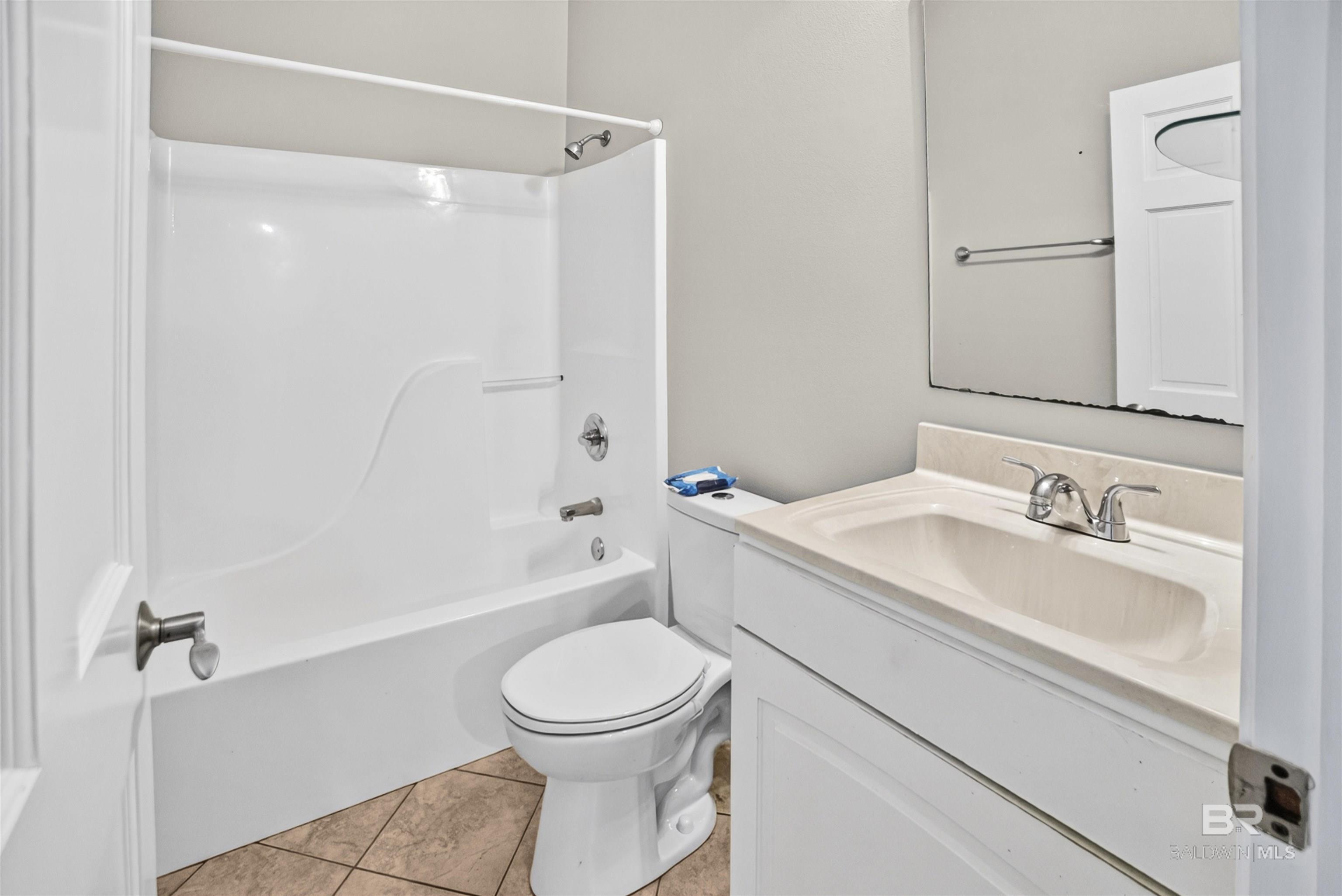 https://zimg.paragon.ice.com/ParagonImages/Property/PG/BCAR/396568/20/0/0/c39166eebbb1097cd0835d3721056ce2/7/cd4f0b1f91dfbbc8fa1021d22e5c5ce0/396568-b135d7da-2c2c-4c26-9f23-d7df3aef65fd.JPG