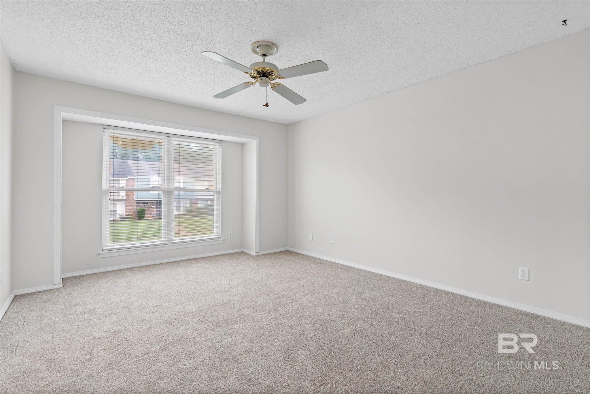 https://zimg.paragon.ice.com/ParagonImages/Property/PG/BCAR/396569/11/0/0/f326b4a9d9bad777446a5b4bde59e8a0/7/32534fdc6bc2e08d06ef69ac2a6445fb/396569-7f102507-ab4c-4a98-aff2-43cfe5b4b615.JPG