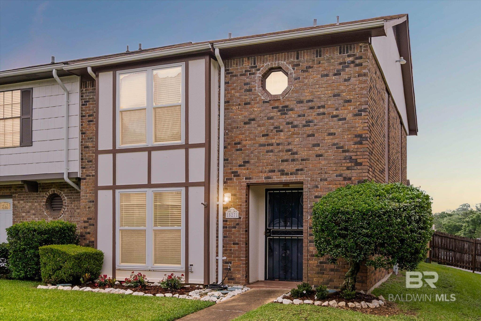 https://zimg.paragon.ice.com/ParagonImages/Property/PG/BCAR/396569/22/0/0/4f1dd8bd6b6cd587a1e3f7ddd7a8058f/7/32534fdc6bc2e08d06ef69ac2a6445fb/396569-eb77d867-0015-4a8a-8e36-66c4623a9212.JPG