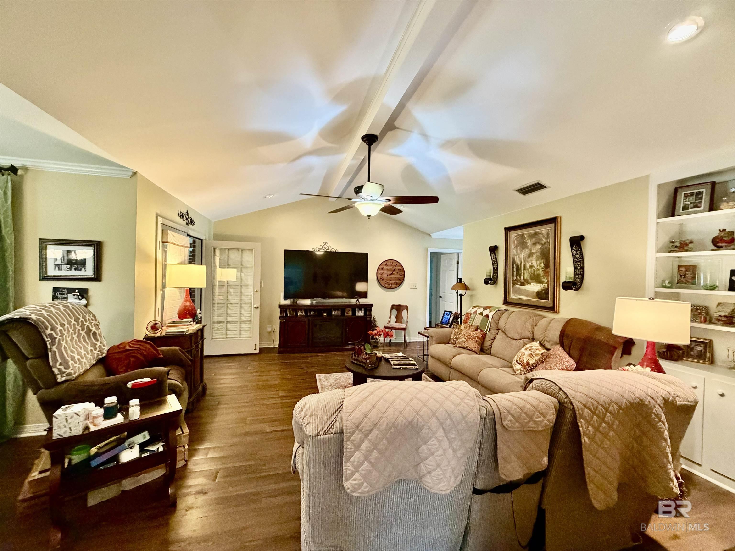 https://zimg.paragon.ice.com/ParagonImages/Property/PG/BCAR/396628/3/0/0/47db98a992d077d4ee4f938352b3cddb/7/959c86d393c28b5fd620707fbda8aa3a/396628-ad1c5153-4a24-40ed-828b-bc0d5d2a24b4.JPG