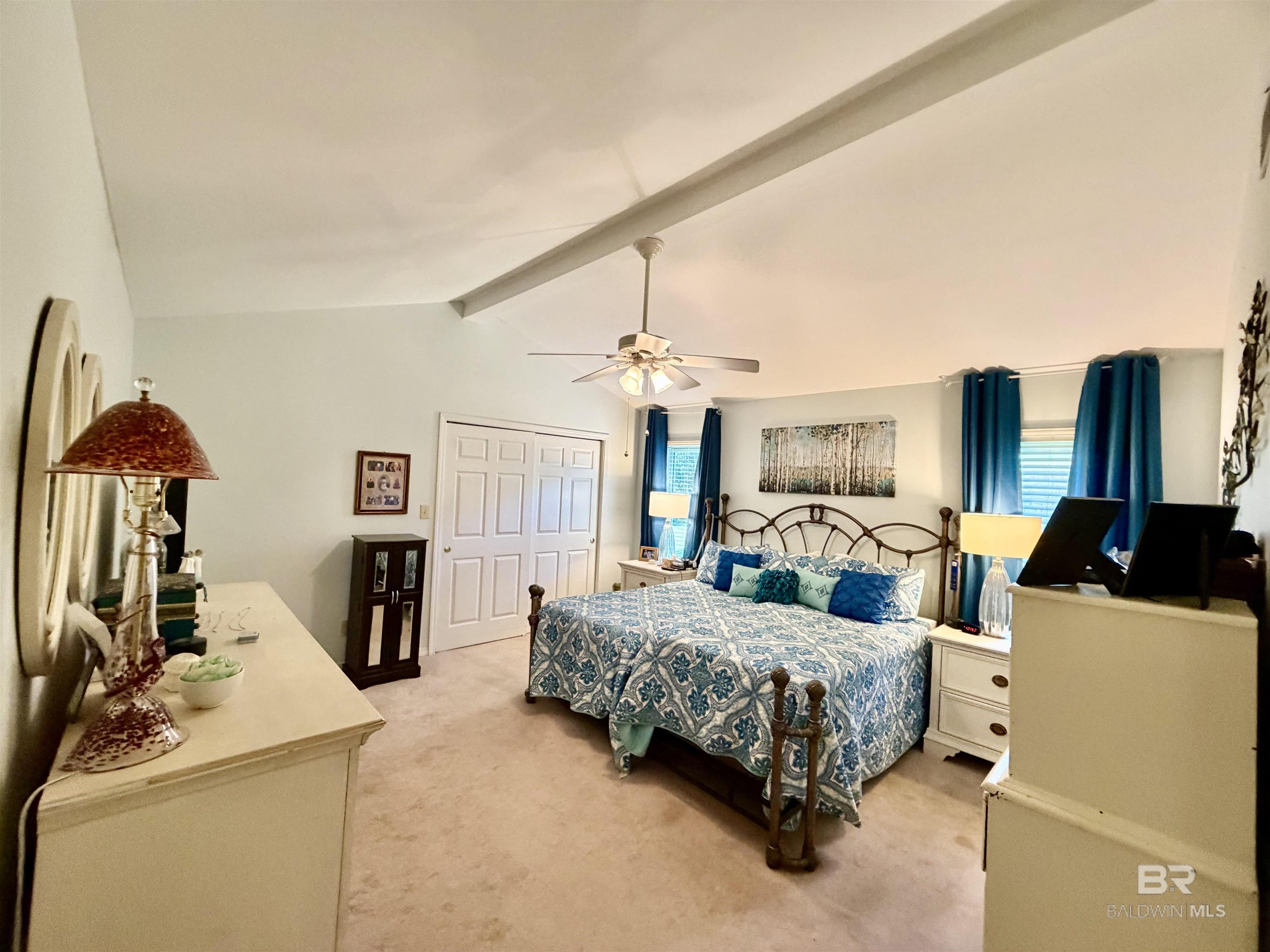 https://zimg.paragon.ice.com/ParagonImages/Property/PG/BCAR/396628/6/0/0/9191dadd742f0324d84d2386e666b13f/7/959c86d393c28b5fd620707fbda8aa3a/396628-ac8f6cab-c2d9-4072-87ca-f68e822fb2f1.JPG