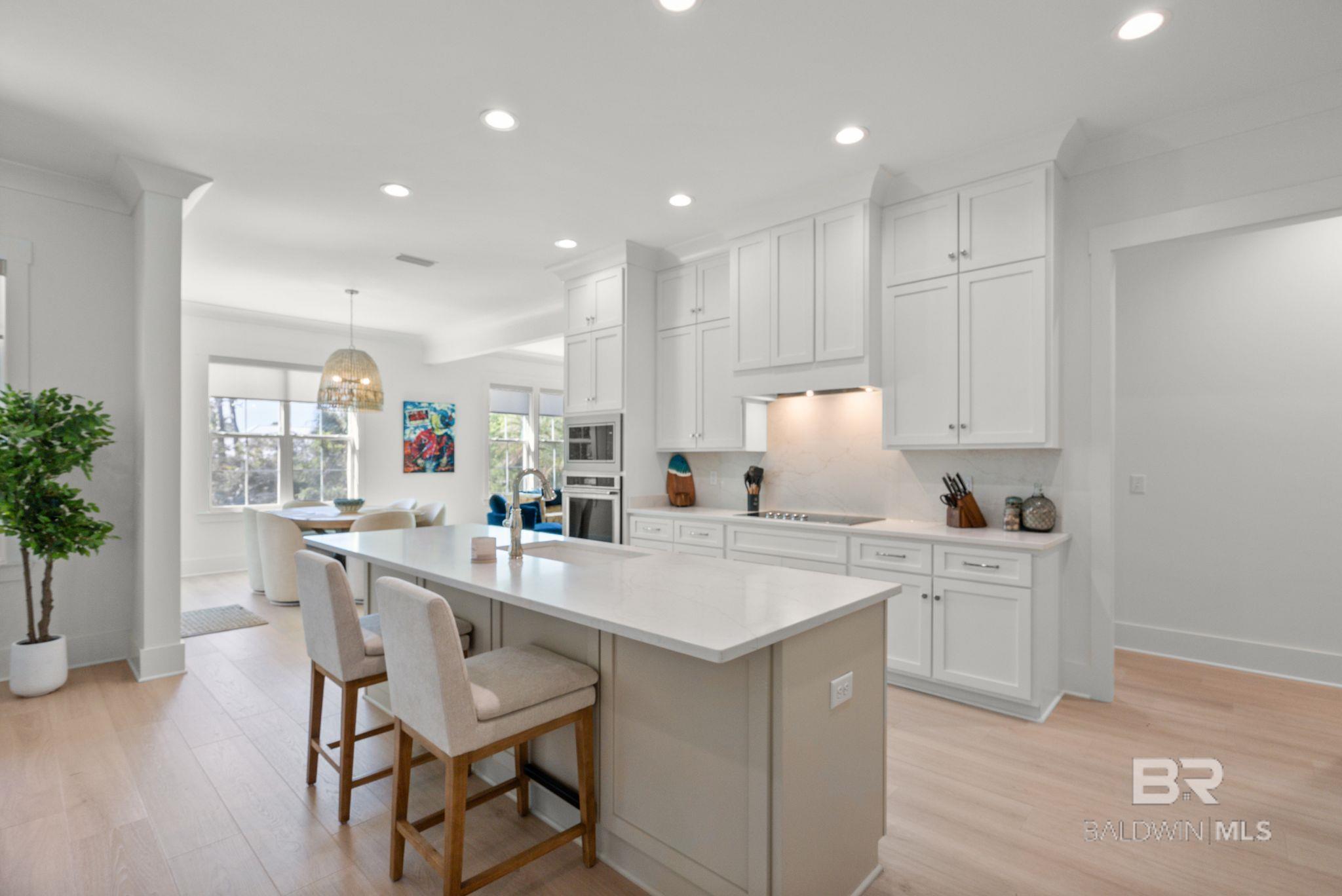 https://zimg.paragon.ice.com/ParagonImages/Property/PG/BCAR/396634/21/0/0/8a5b7f829afa5f74f333b819dee316ed/7/45d28bcf10256eb6c6323f96e65a7c3a/396634-79886298-c313-46b7-bad2-3762a1e92793.JPG