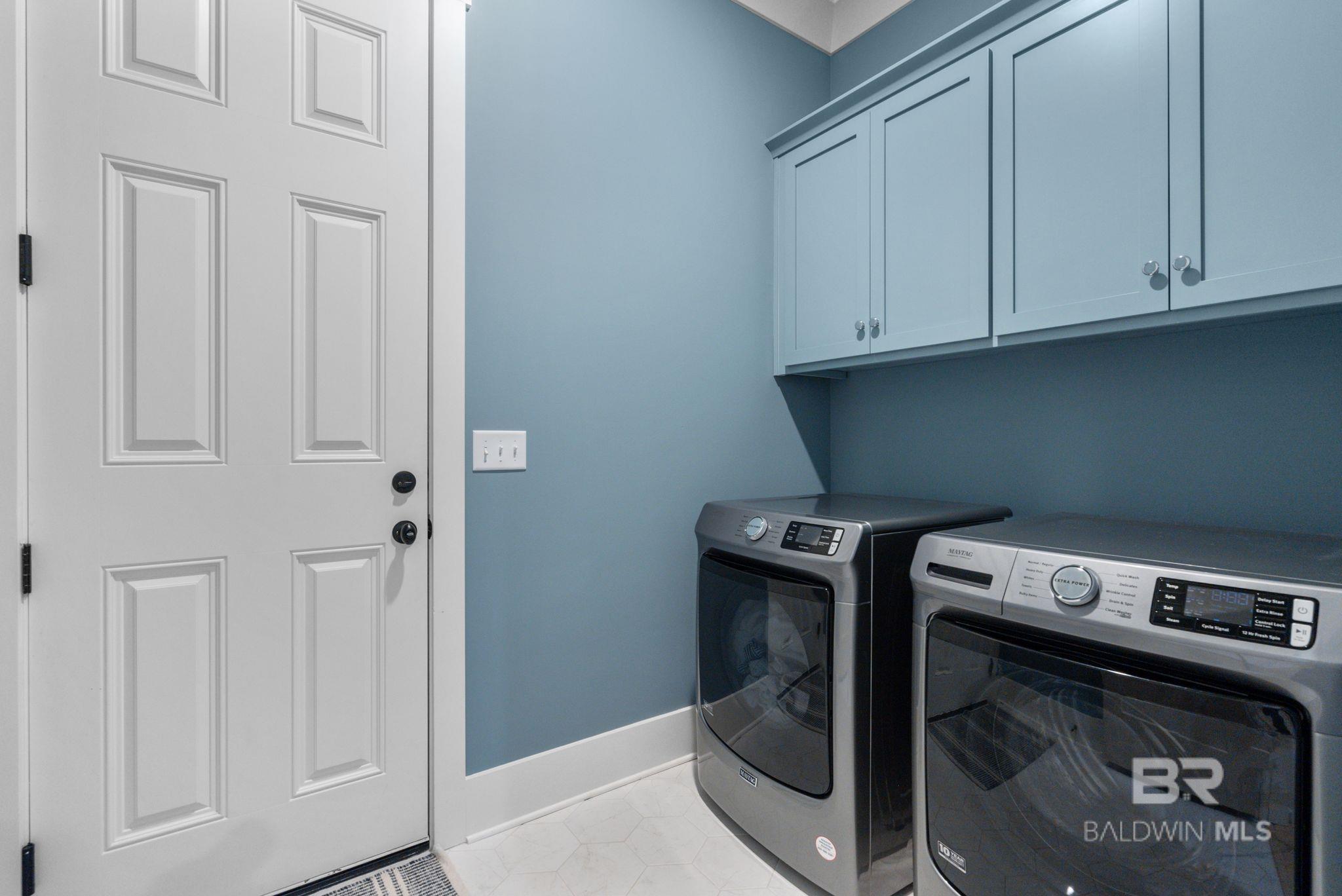 https://zimg.paragon.ice.com/ParagonImages/Property/PG/BCAR/396634/48/0/0/2ad86ec6cf6608cffe9f1257a38cff5d/7/45d28bcf10256eb6c6323f96e65a7c3a/396634-1cc0ab3e-24f6-4981-8c52-2b4c2c8d0cac.JPG