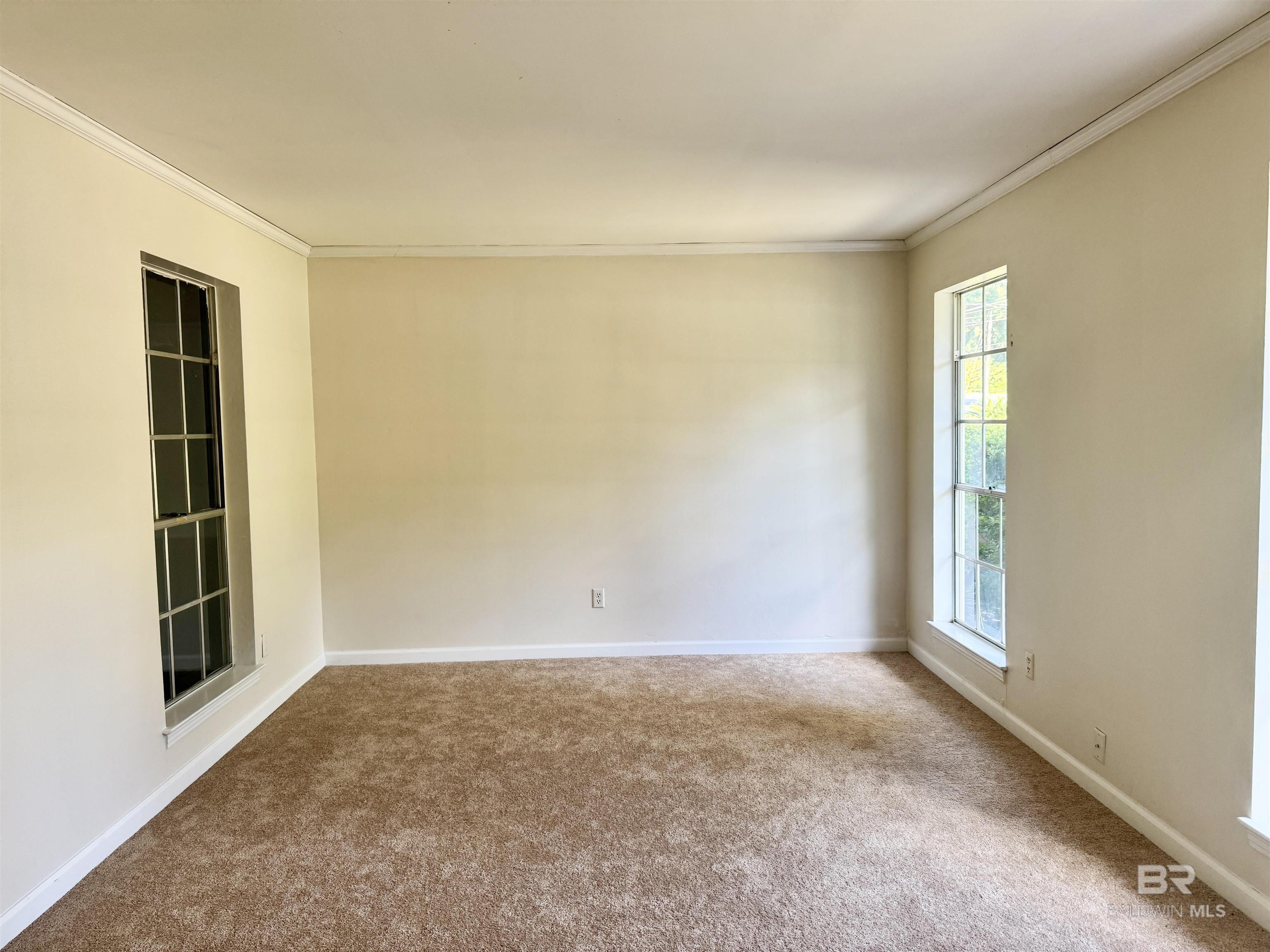 https://zimg.paragon.ice.com/ParagonImages/Property/PG/BCAR/396637/2/0/0/fdcb2ddf0316fffccd92c1d57a3605ef/7/2575bbb5751f2977adc436d9ba50f8d3/396637-84bacf9b-753f-4663-b241-02e4fff00706.JPG
