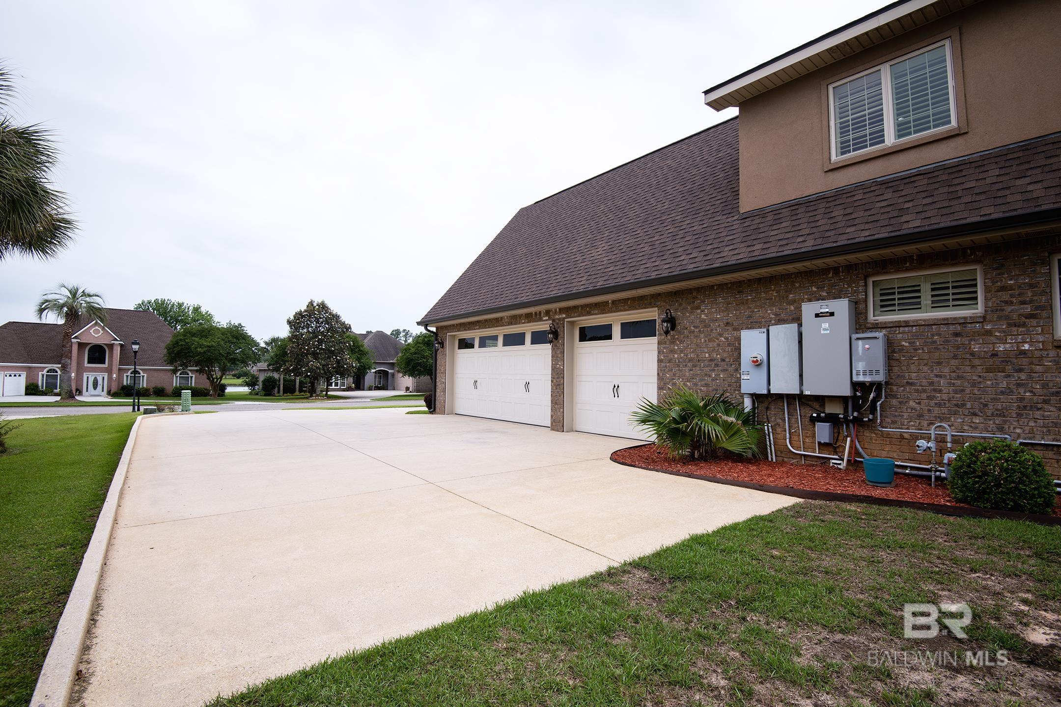 https://zimg.paragon.ice.com/ParagonImages/Property/PG/BCAR/396640/20/0/0/e6b87bad3819e427c75f55412e00f70c/7/af1e6570cbf7e1995d546dba8da456a9/396640-ed45d621-652c-49e5-8600-5d2bfc88028d.JPG