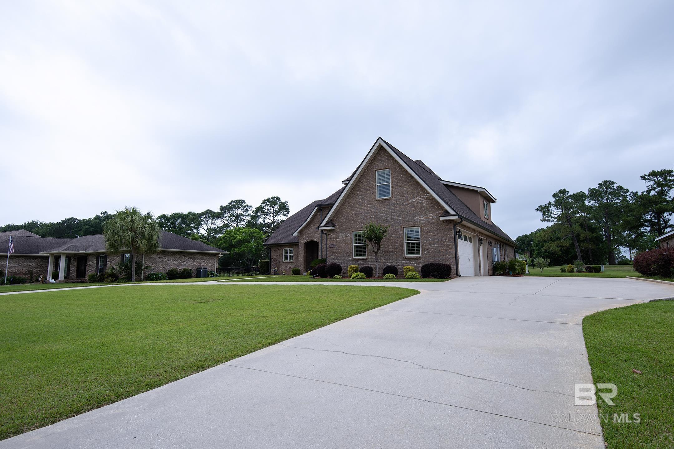 https://zimg.paragon.ice.com/ParagonImages/Property/PG/BCAR/396640/4/0/0/75fd8d3d5394d9a4d9f08f19778d17eb/7/af1e6570cbf7e1995d546dba8da456a9/396640-794cf973-b127-4b91-8c8d-f6de319dbd13.JPG