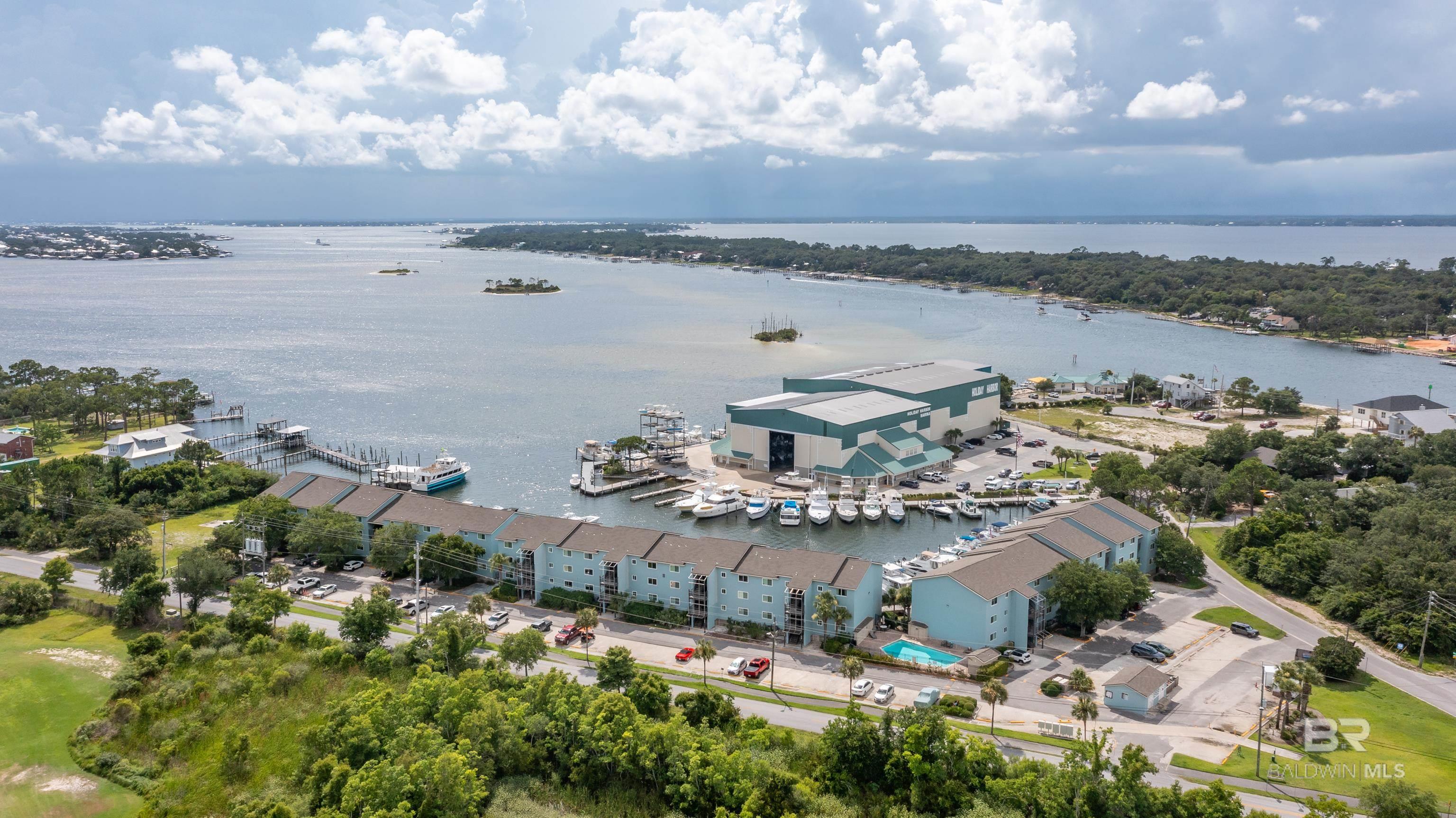 https://zimg.paragon.ice.com/ParagonImages/Property/PG/BCAR/396644/37/0/0/5357824cd531e6be0625861eac5f70dc/7/07d731938ea6f287c648de7e7f376fff/396644-8cac52e1-582e-4ad8-a864-b29acc4b016f.JPG