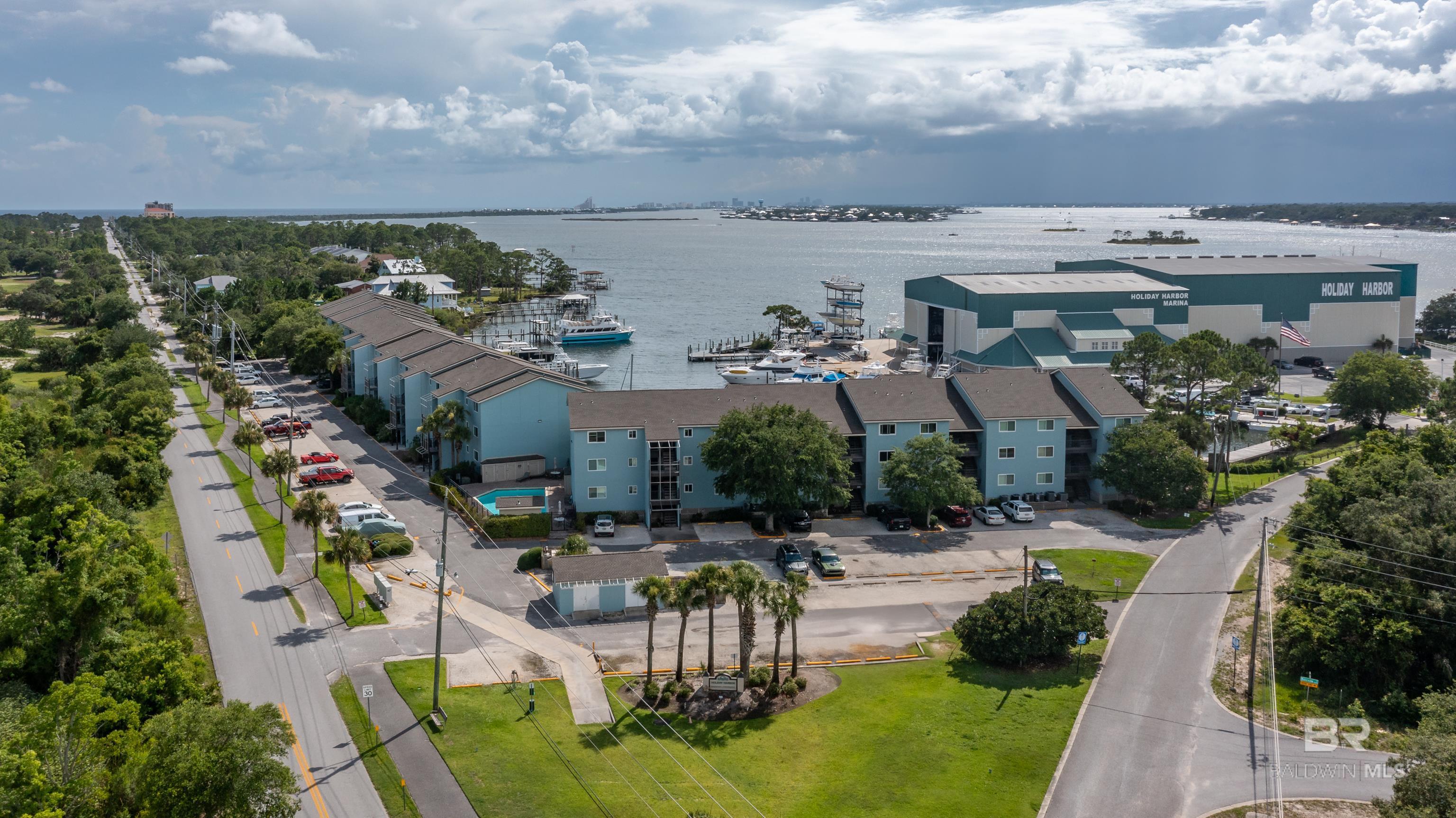 https://zimg.paragon.ice.com/ParagonImages/Property/PG/BCAR/396644/42/0/0/7b79fe65ba3d496b6a90c253f4d4e2b0/7/07d731938ea6f287c648de7e7f376fff/396644-274587b0-911e-42f4-9adb-1f82f1346dbe.JPG