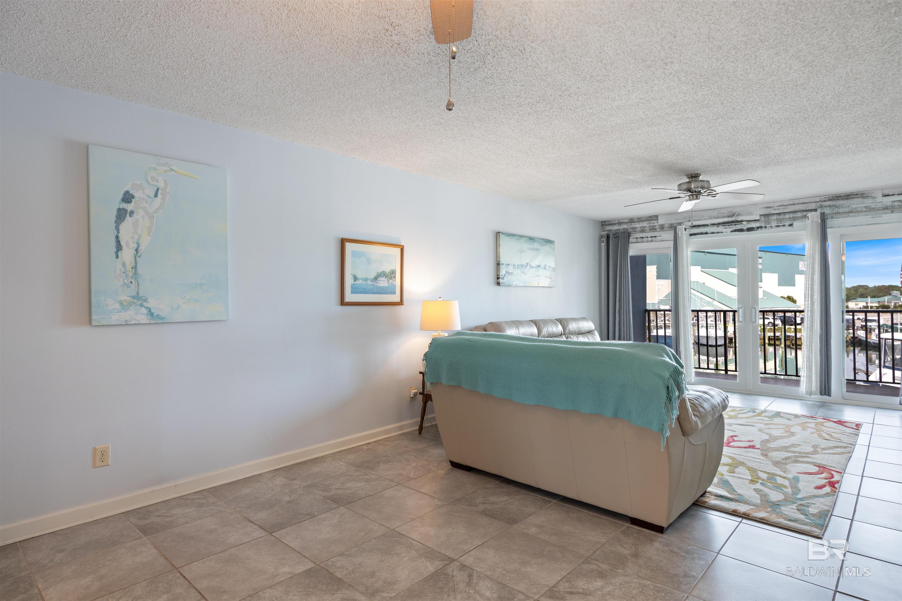 https://zimg.paragon.ice.com/ParagonImages/Property/PG/BCAR/396644/6/0/0/59798dc0405425fc6b87b0445671f680/7/07d731938ea6f287c648de7e7f376fff/396644-78a5f759-987f-480e-b18a-de5c6006fcaf.JPG