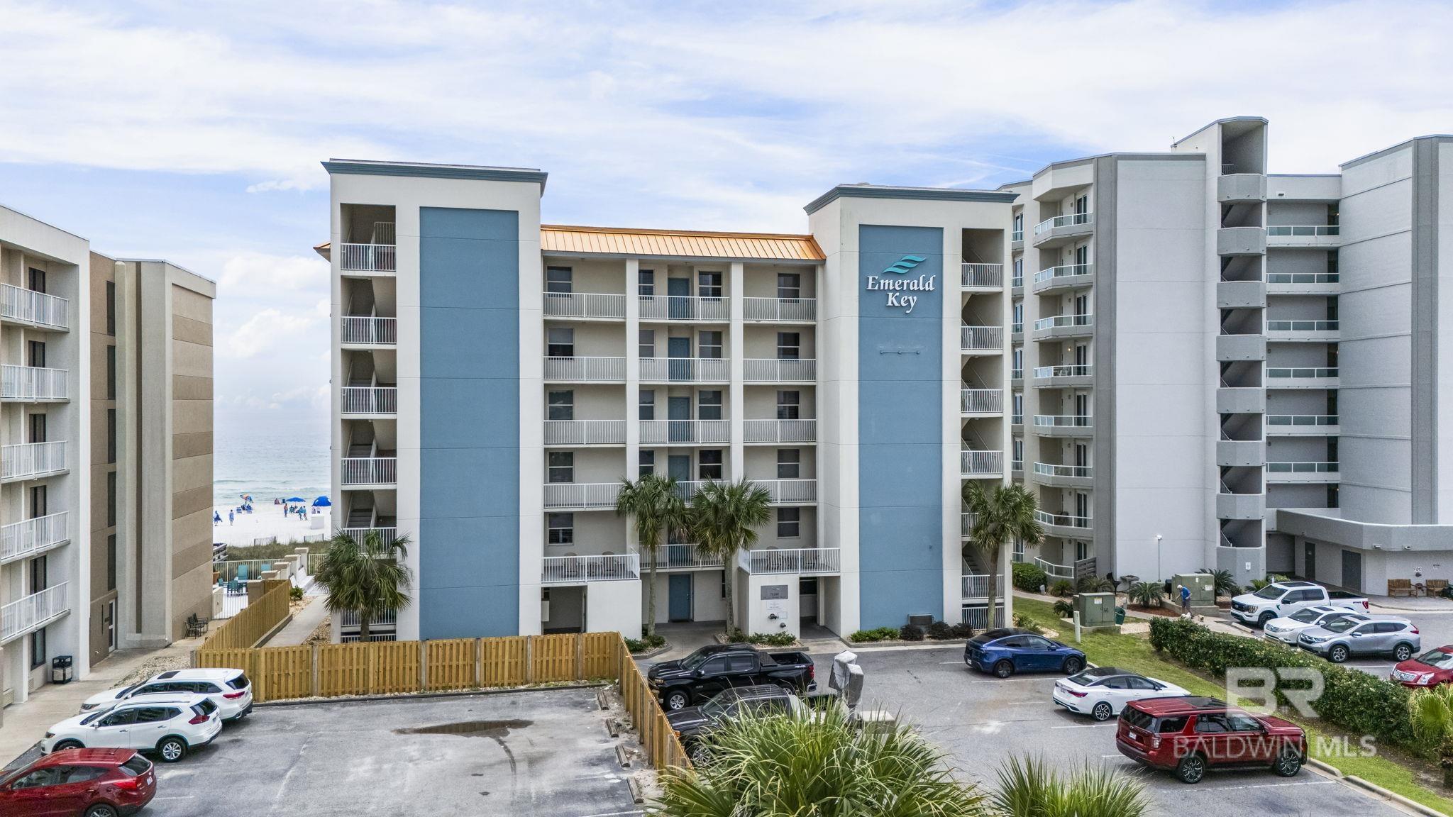 https://zimg.paragon.ice.com/ParagonImages/Property/PG/BCAR/396645/39/0/0/87b039b1ba0aa7adb1bf83af104b8b11/7/cbe552904573a01572a9974213766651/396645-d0280c9d-ca15-484b-b598-c184371ed796.JPG
