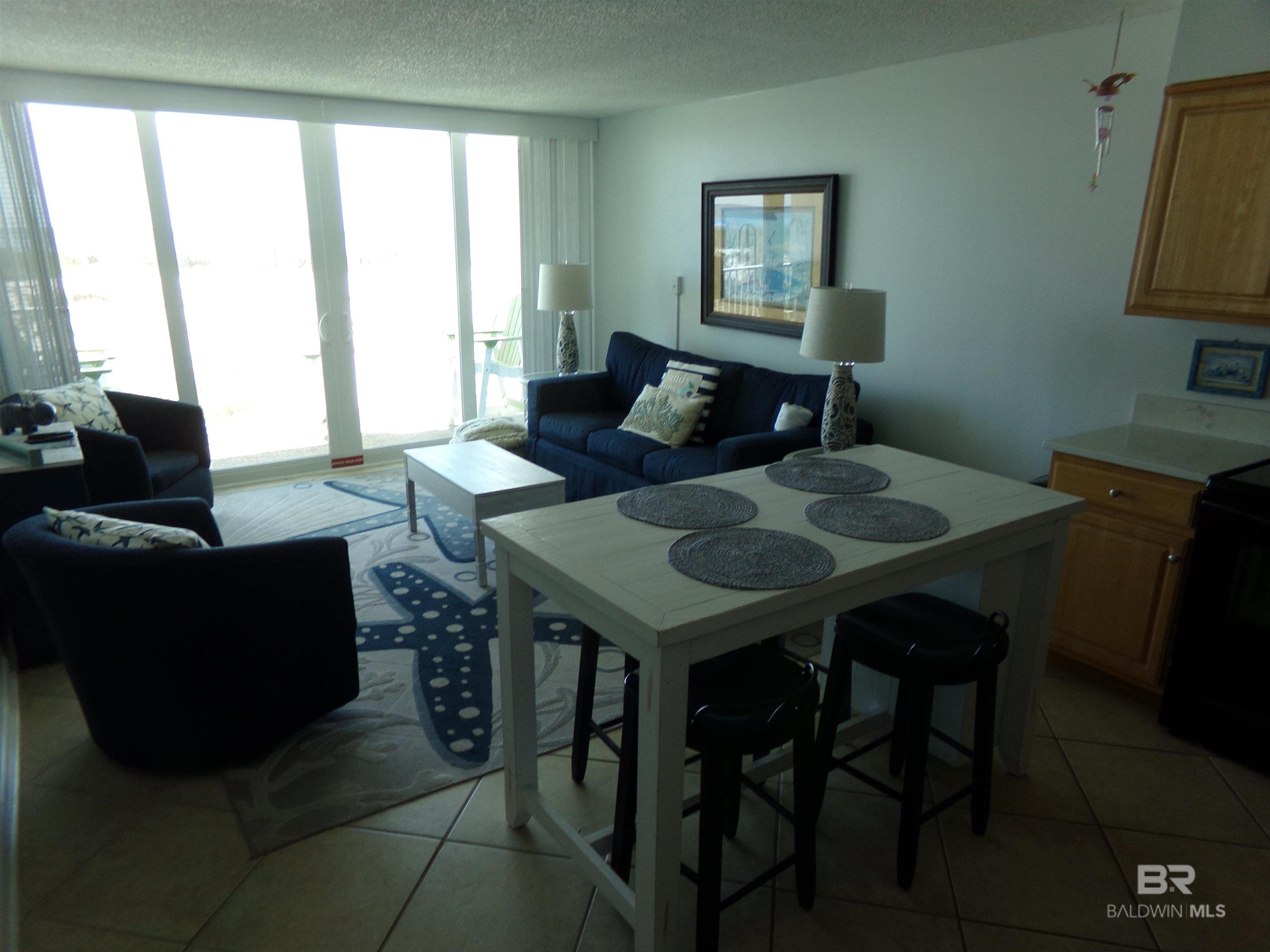 396670 | Photo 15