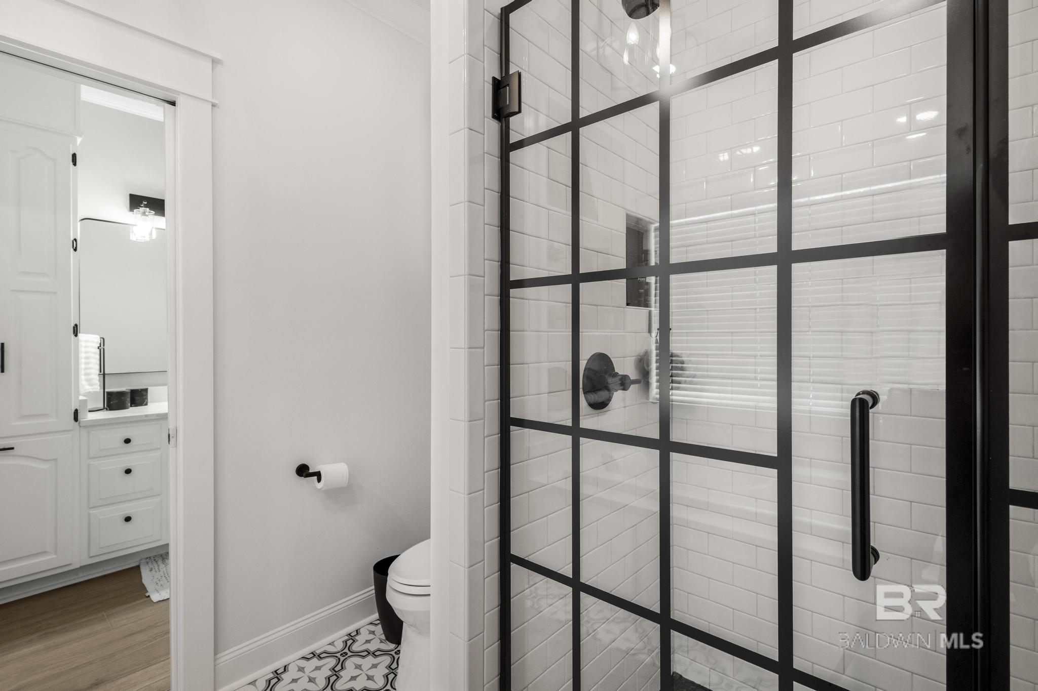 https://zimg.paragon.ice.com/ParagonImages/Property/PG/BCAR/396672/38/0/0/e75465ce055189c8329d385b0151ae01/7/03a1ab45832fe87e552b5f5c6b236a04/396672-9a496185-fec8-4bbf-9979-3057e38419d2.JPG