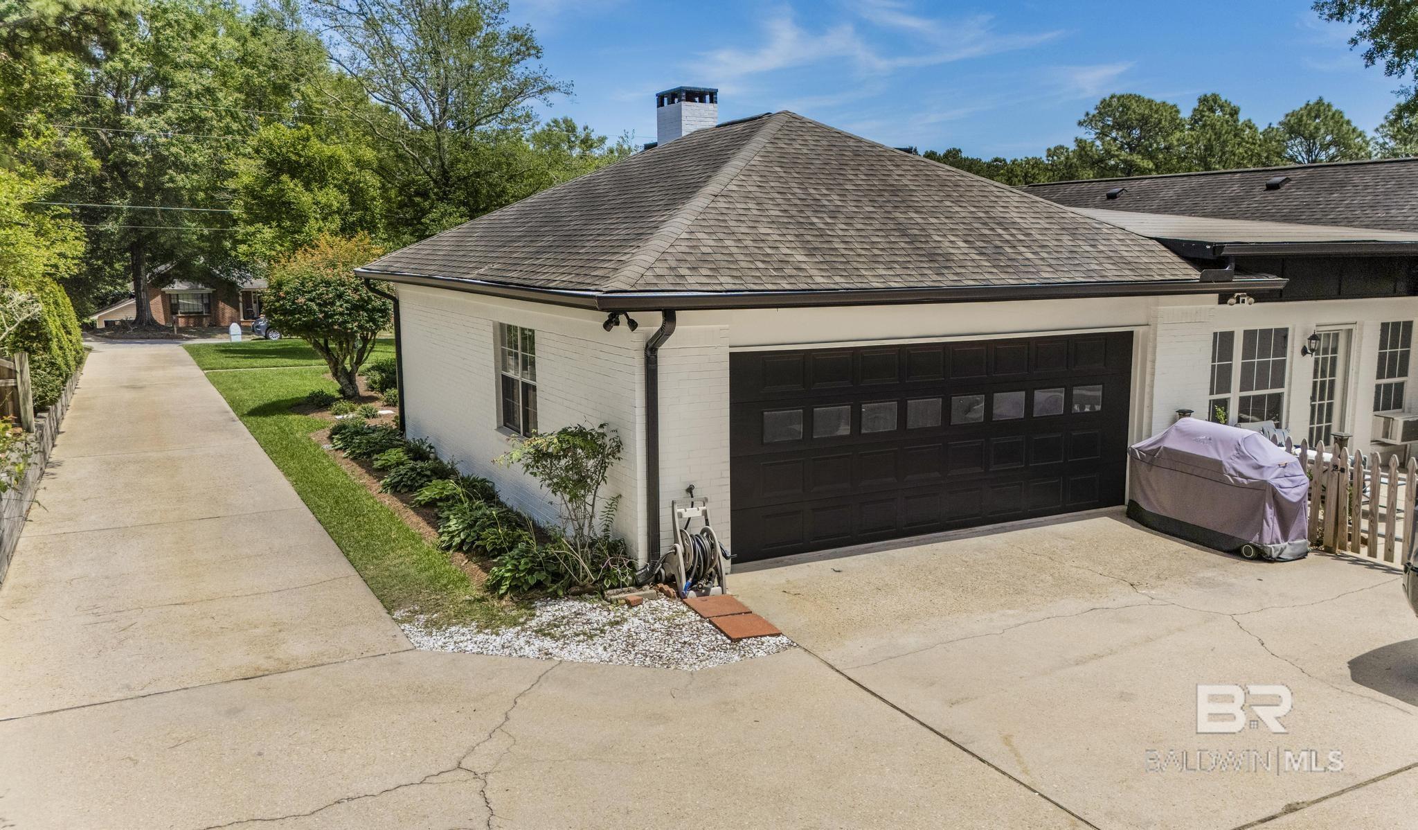 https://zimg.paragon.ice.com/ParagonImages/Property/PG/BCAR/396672/54/0/0/057f95604a887143ec4b92039db95a0b/7/03a1ab45832fe87e552b5f5c6b236a04/396672-a573c810-7a23-4271-98cc-db1fe77f9e6b.JPG
