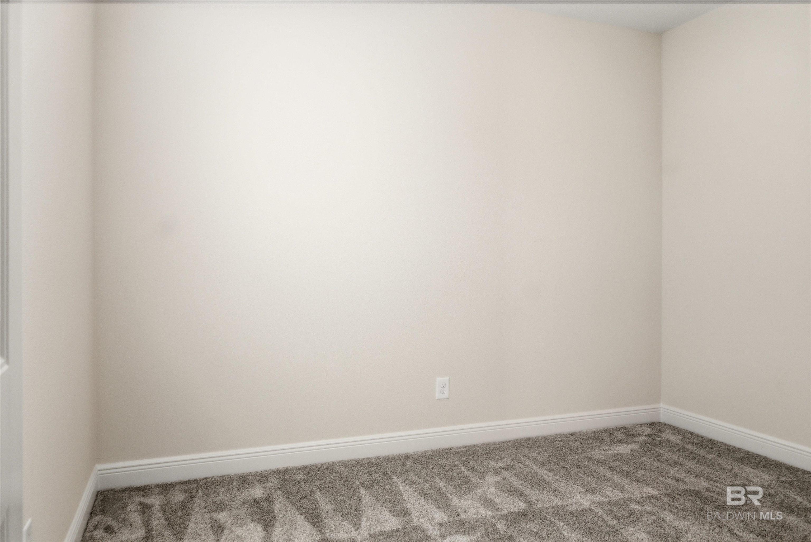 https://zimg.paragon.ice.com/ParagonImages/Property/PG/BCAR/396683/29/0/0/450c350760f53fd51a04d063ac7b8beb/7/57b408cd1fcf772c6c1fb2700ba86763/396683-56b5fb3e-10fb-4c00-8ca1-31e4ebe36da3.JPG