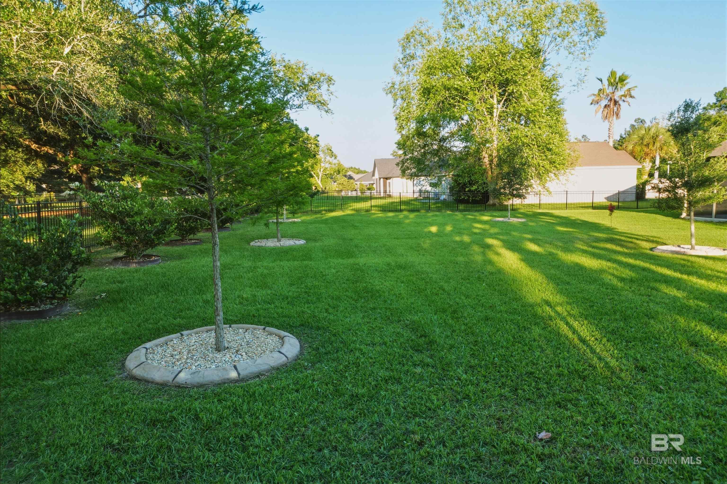https://zimg.paragon.ice.com/ParagonImages/Property/PG/BCAR/396683/44/0/0/f01a60b13fceded5eb7c29b894918711/7/57b408cd1fcf772c6c1fb2700ba86763/396683-2b591b3b-7f52-45d0-b896-390dc8865c10.JPG