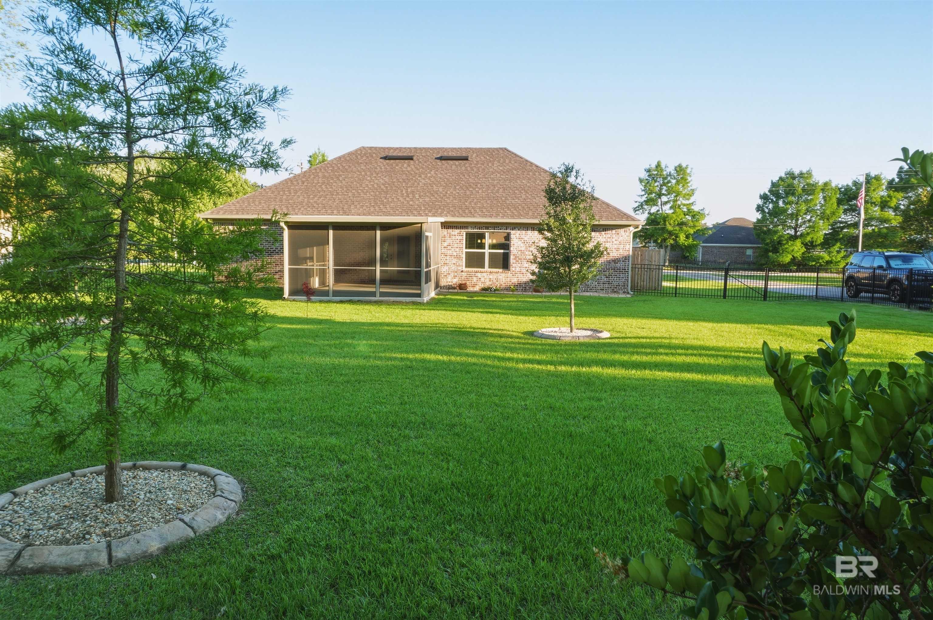 https://zimg.paragon.ice.com/ParagonImages/Property/PG/BCAR/396683/46/0/0/b256d7091bfb3df9f059dd5ba91a40ce/7/57b408cd1fcf772c6c1fb2700ba86763/396683-7bcbaa5d-2b25-4c3d-83b7-31f8df661241.JPG
