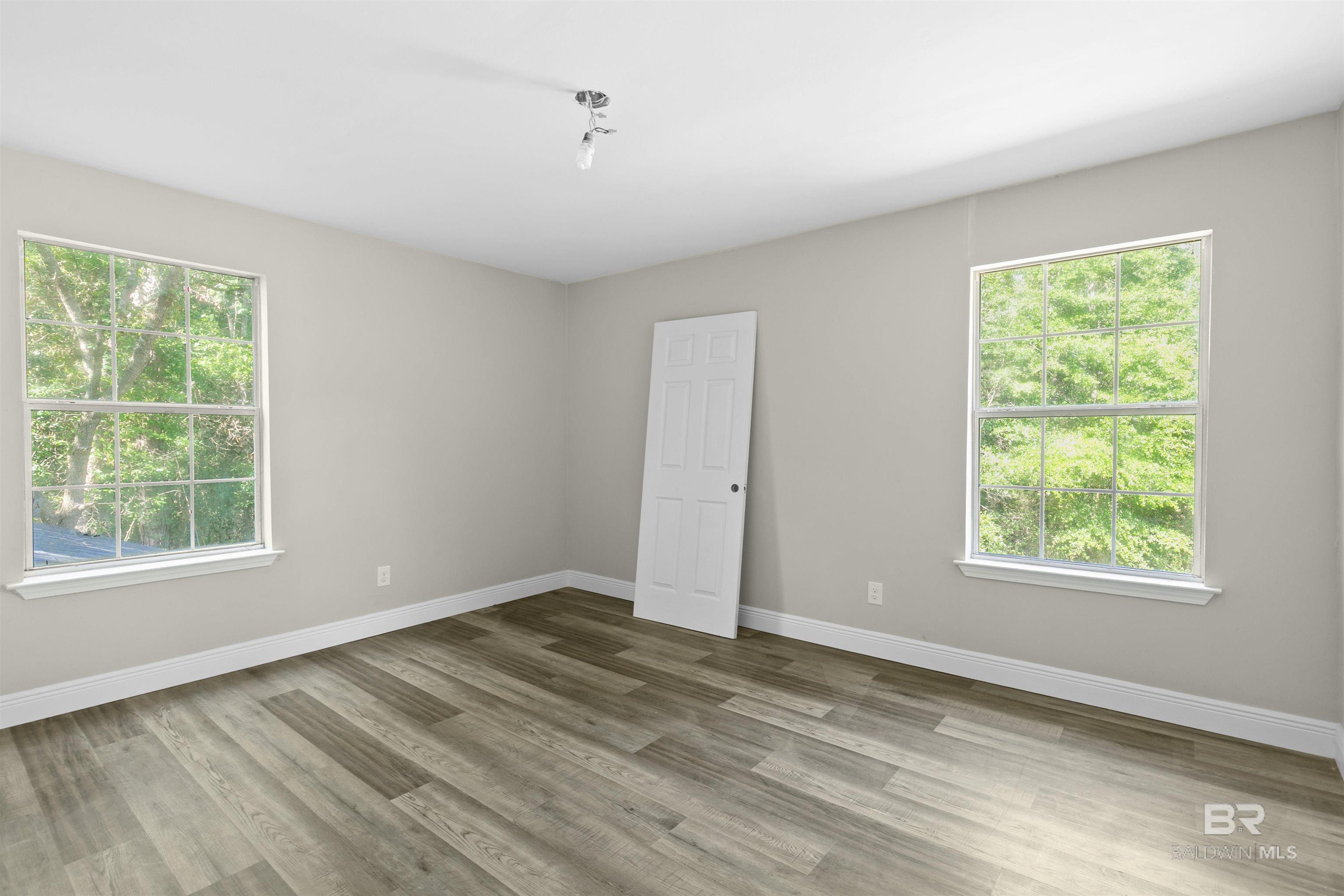 https://zimg.paragon.ice.com/ParagonImages/Property/PG/BCAR/396684/26/0/0/a70f5642bd714643b8356b5533c67040/7/ca4537632a8fc8ba38f301928efc088b/396684-41b1c626-d15a-4700-9064-af9d3d257457.JPG