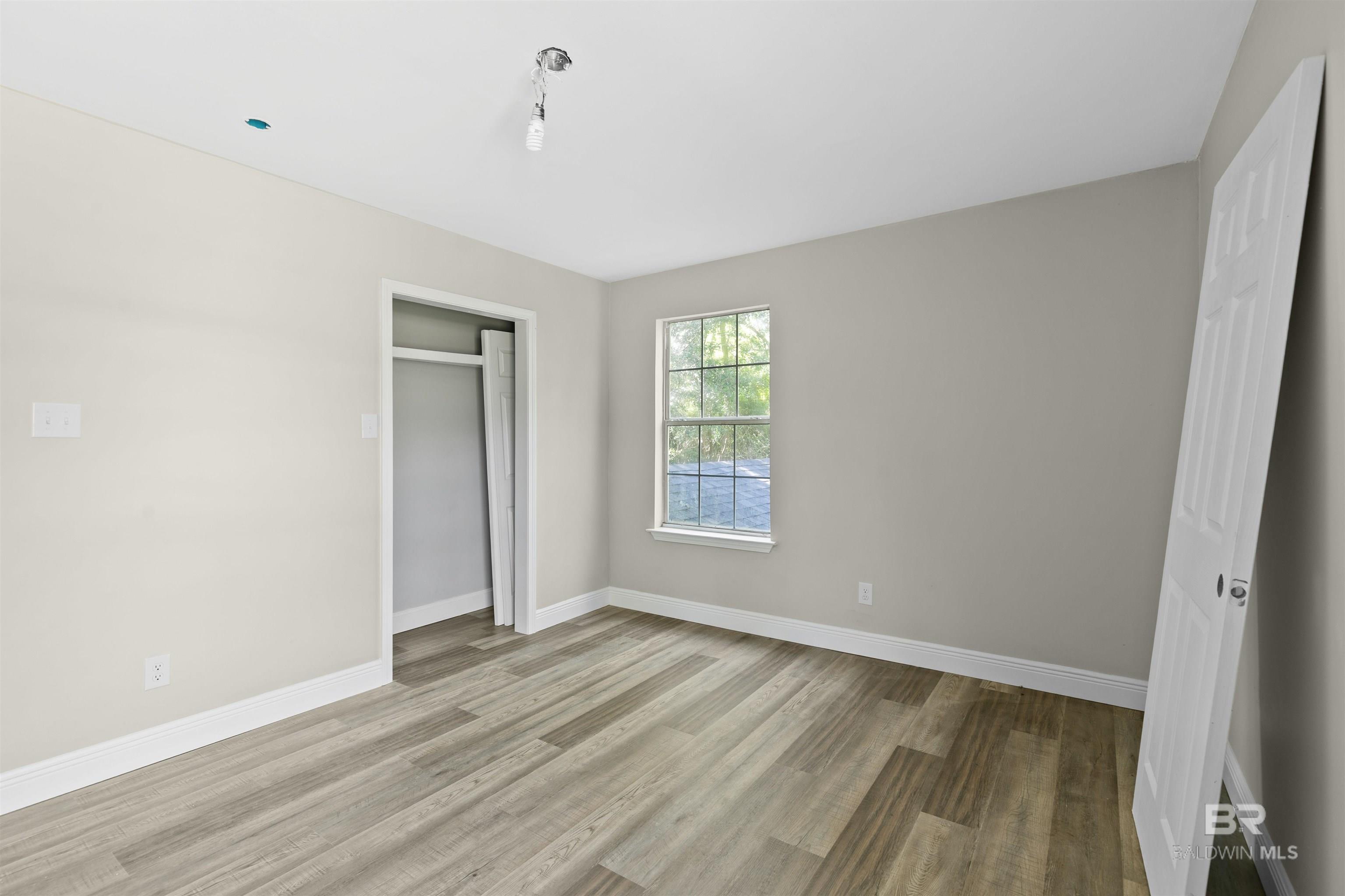 https://zimg.paragon.ice.com/ParagonImages/Property/PG/BCAR/396684/27/0/0/ba76103303e3585f052409cc93bd066a/7/ca4537632a8fc8ba38f301928efc088b/396684-f081526f-fe4b-4288-96ff-d515779a0105.JPG