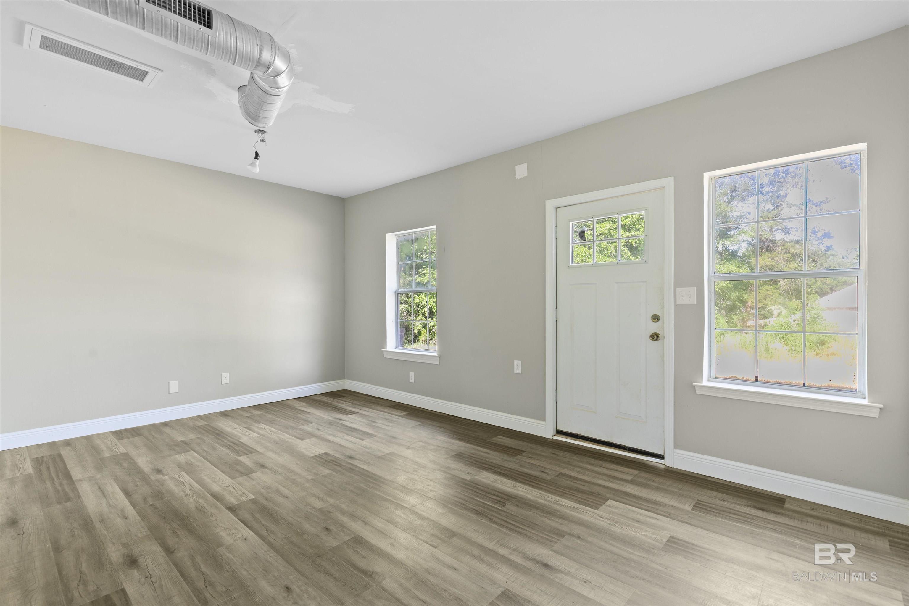https://zimg.paragon.ice.com/ParagonImages/Property/PG/BCAR/396684/37/0/0/fa65be4a725bc998fbbf36acd1976a70/7/ca4537632a8fc8ba38f301928efc088b/396684-7f6cc13d-c154-4ea8-9528-95d07eb984f7.JPG