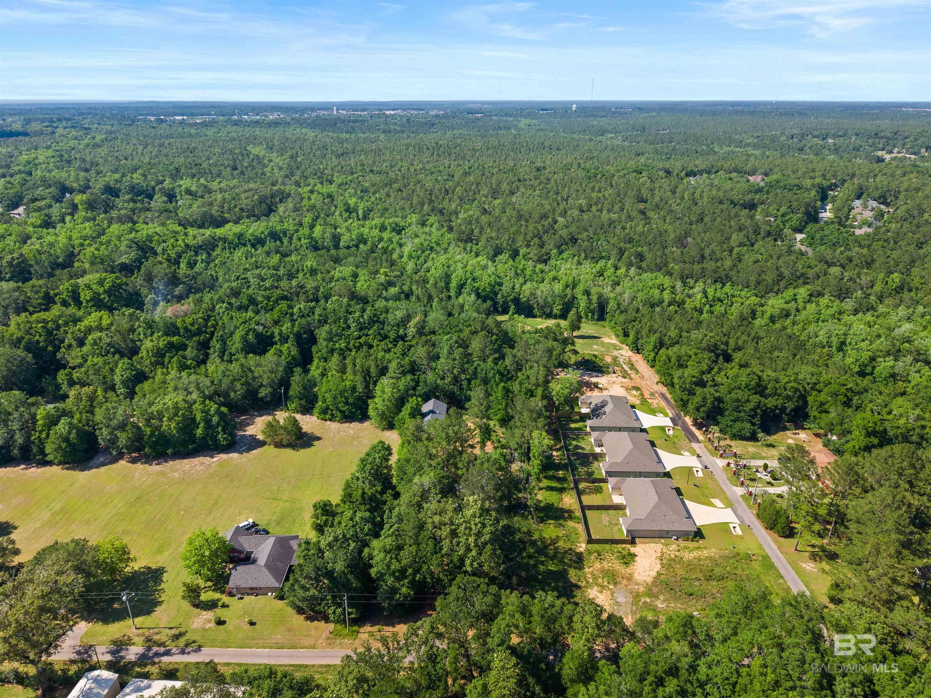 https://zimg.paragon.ice.com/ParagonImages/Property/PG/BCAR/396684/61/0/0/bc8607aa27cb257611a6e925c255326f/7/ca4537632a8fc8ba38f301928efc088b/396684-7b087d1b-9cc6-4761-8534-4a1ad2a33d3a.JPG