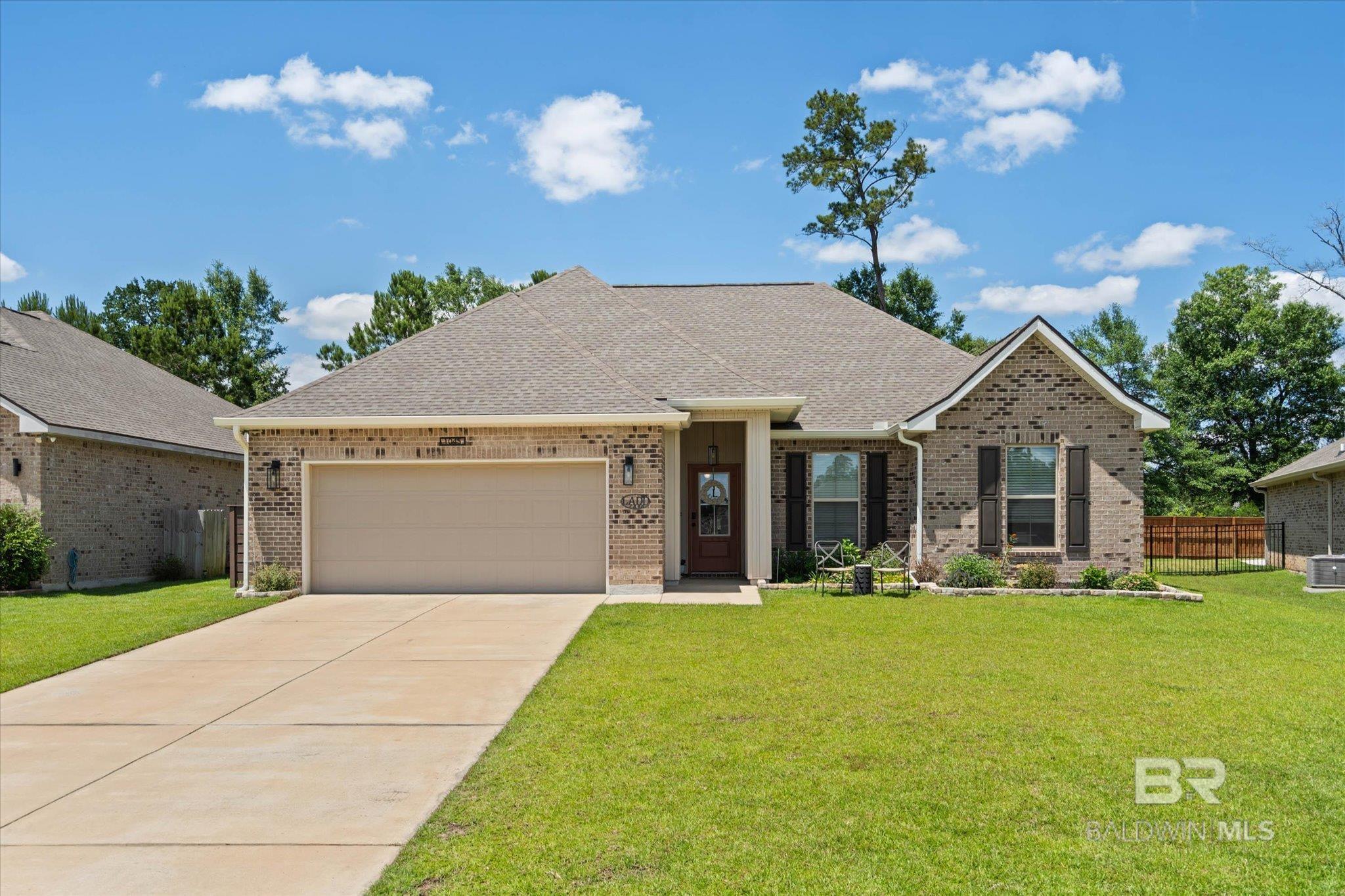 https://zimg.paragon.ice.com/ParagonImages/Property/PG/BCAR/396714/1/0/0/7fbad152b9f3e8dfad74a5e43e70d90b/7/26d37e65a8a2d1772e9d48ae522d8f10/396714-f6931b59-cfe8-4f29-a445-c39a4cf14ae1.JPG