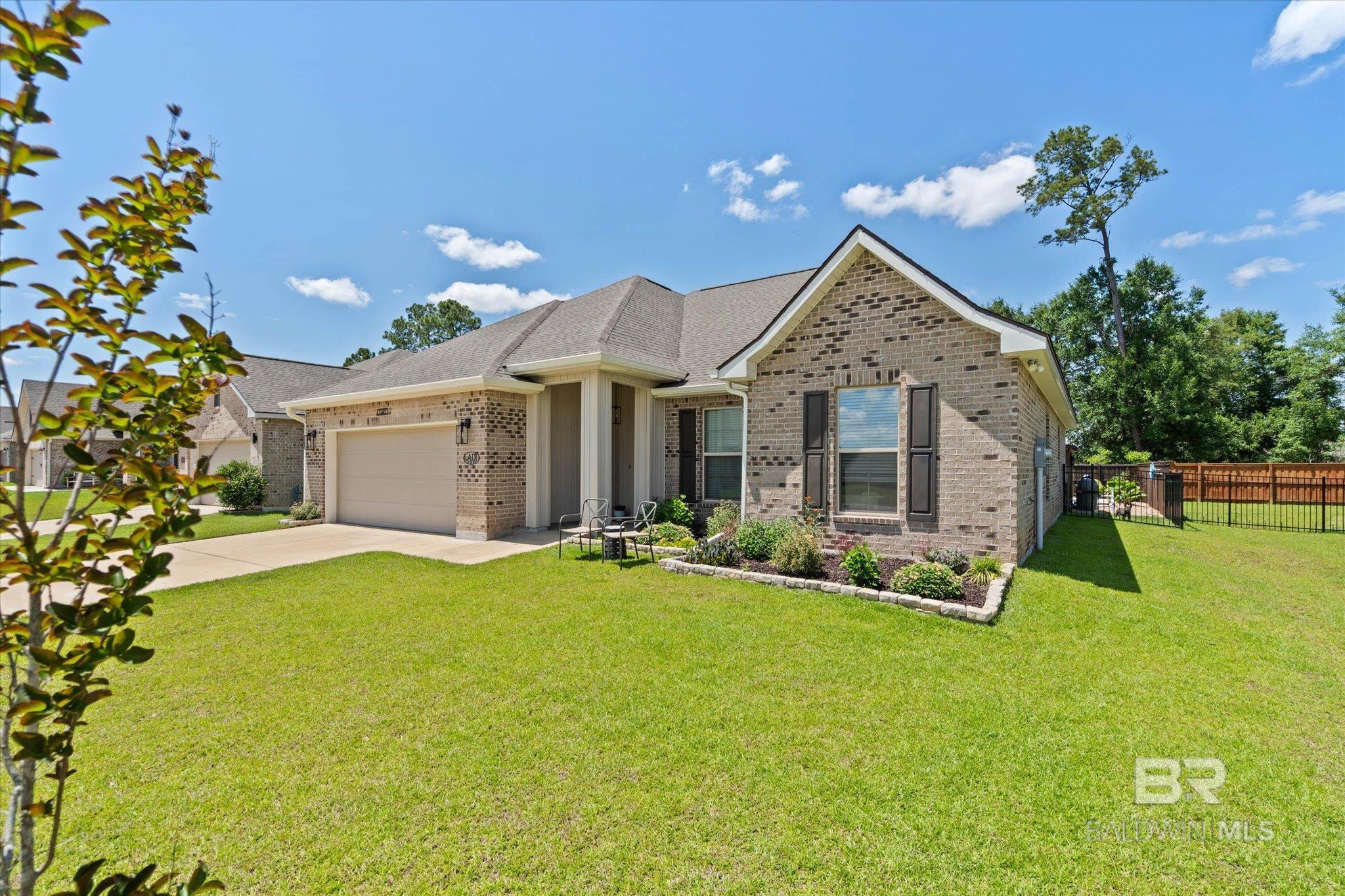 https://zimg.paragon.ice.com/ParagonImages/Property/PG/BCAR/396714/2/0/0/8a0c2a9edbd74c4bb4bc58246bb4644e/7/26d37e65a8a2d1772e9d48ae522d8f10/396714-41d101ec-6429-45d1-9eaf-9c2372566832.JPG