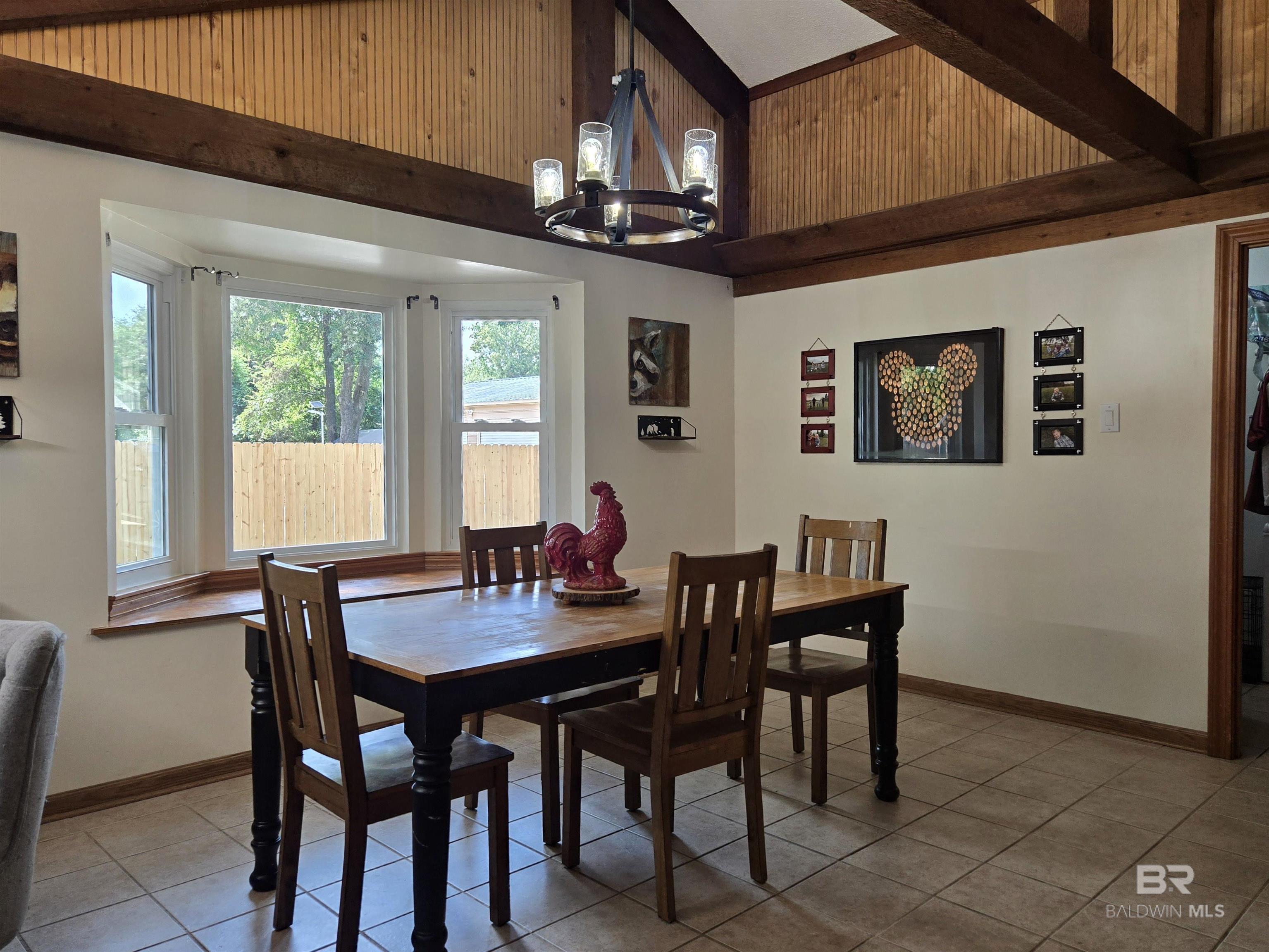 https://zimg.paragon.ice.com/ParagonImages/Property/PG/BCAR/396720/26/0/0/0655e786cba053237ce8643267644f5c/7/4dcf789e6bdf26446359329a15ec5574/396720-b8ca5628-1f81-4253-a855-8e166ca0a017.JPG