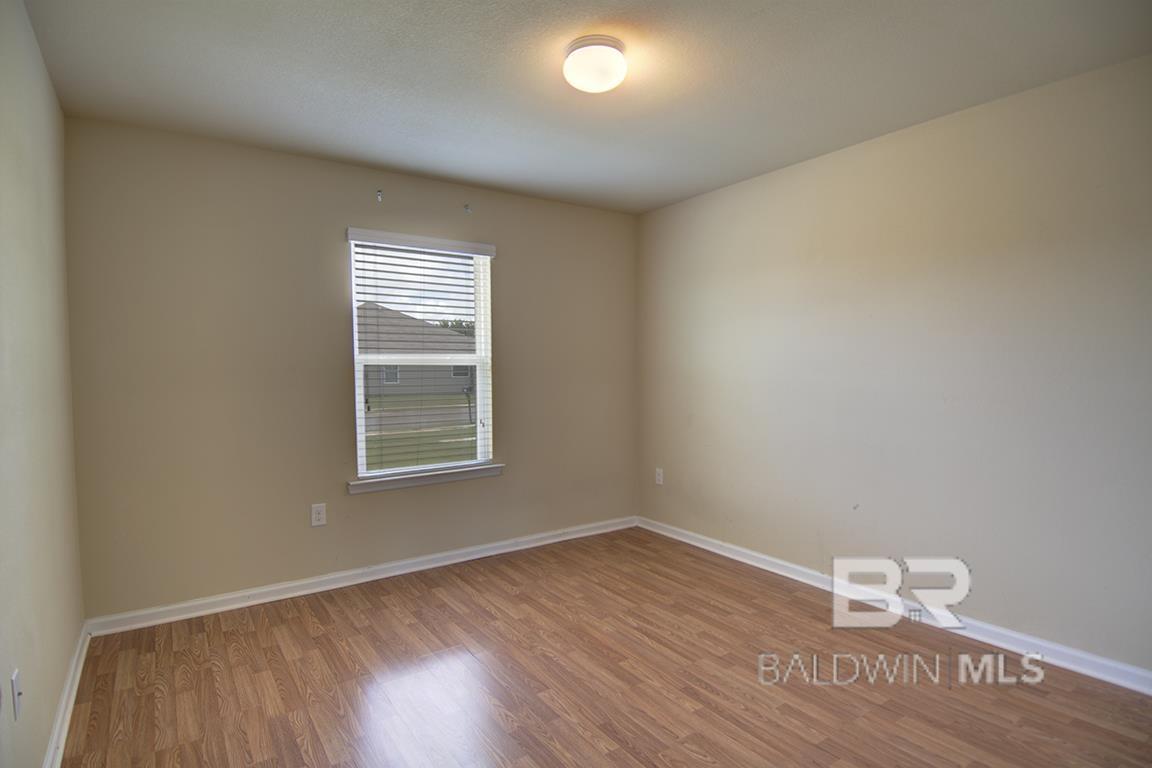 https://zimg.paragon.ice.com/ParagonImages/Property/PG/BCAR/396728/19/0/0/d7e89ced59fd99bc066baea046263450/7/1a8011434846370678e5ec04b9980543/396728-9a9cd7c0-c650-4ce1-960a-31aba96024e3.JPG