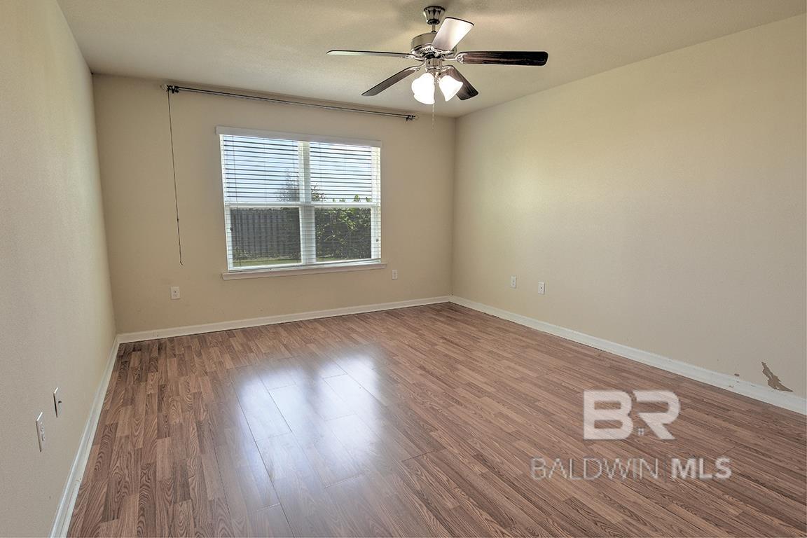 https://zimg.paragon.ice.com/ParagonImages/Property/PG/BCAR/396728/23/0/0/be5f8d2561d5b69e17ab57682ee64b7a/7/1a8011434846370678e5ec04b9980543/396728-5eb980d8-1e5d-4b62-b45d-1f11f52dacdc.JPG
