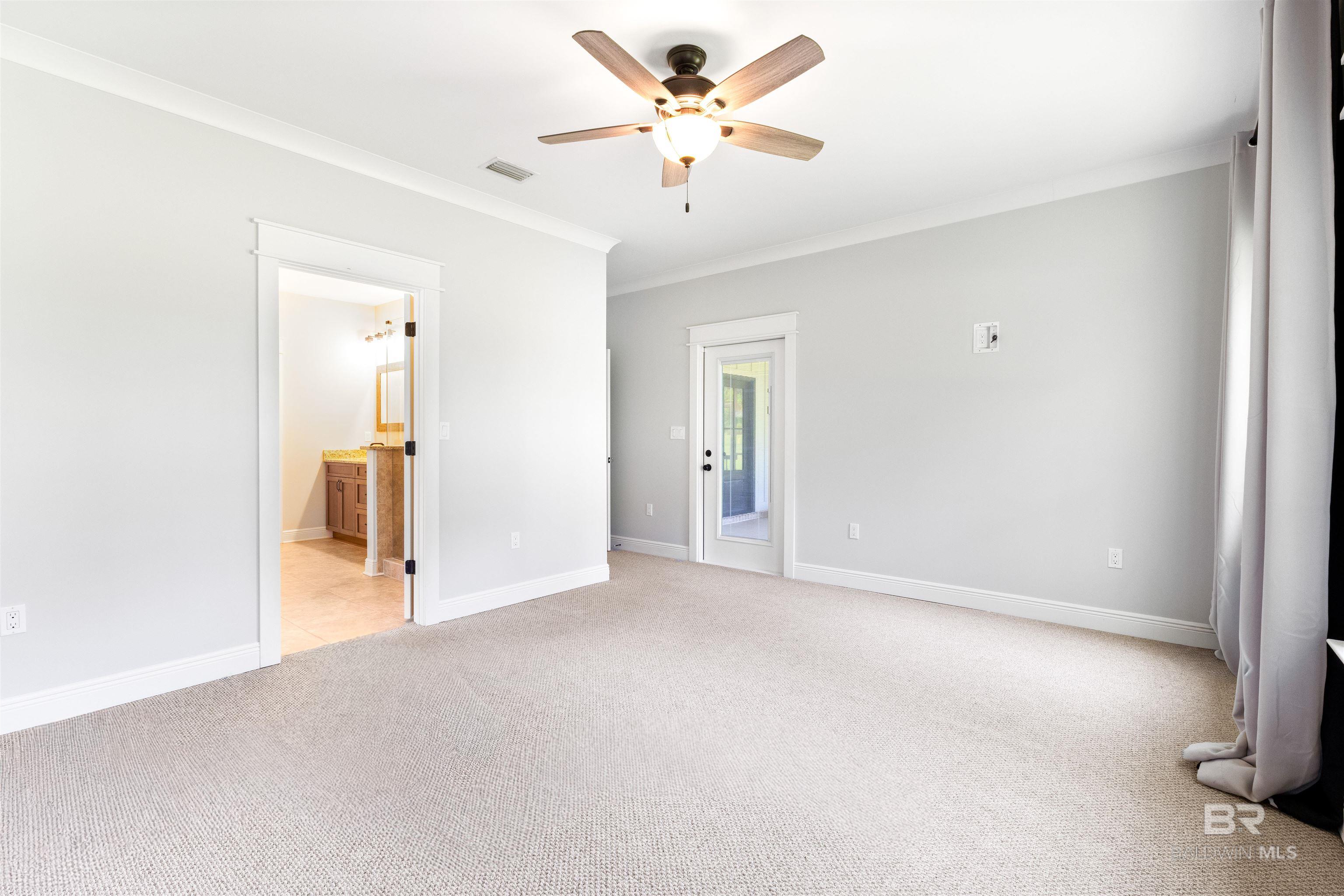 https://zimg.paragon.ice.com/ParagonImages/Property/PG/BCAR/396729/40/0/0/3a4647a443a800e5c2a5f779c5221b8f/7/b6aa34c0467dd12e9b1809c9c93c1593/396729-7b69dd7c-96cf-40be-b52e-444bf1958645.JPG