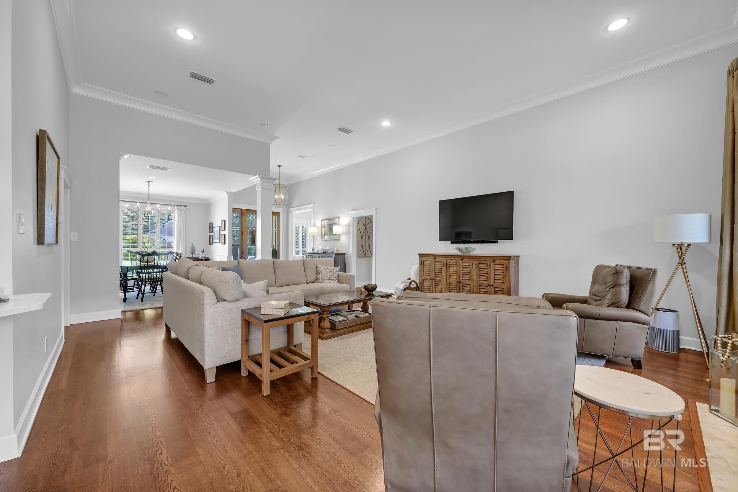 https://zimg.paragon.ice.com/ParagonImages/Property/PG/BCAR/396730/12/0/0/4fef8446aa702ff17f1f522debf99b26/7/c04ada848083d60d9899f77ddb1449a3/396730-153741c0-51b7-4bd8-b132-8d17bbc2c27b.JPG