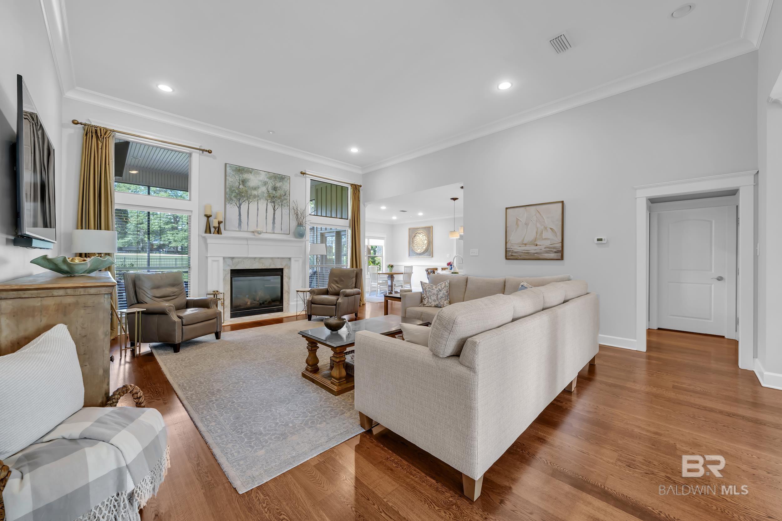 https://zimg.paragon.ice.com/ParagonImages/Property/PG/BCAR/396730/15/0/0/3ef1ad38d77bc477ae5fa84330d261a3/7/c04ada848083d60d9899f77ddb1449a3/396730-672ad368-7b32-42c7-9960-773ab89dc22a.JPG