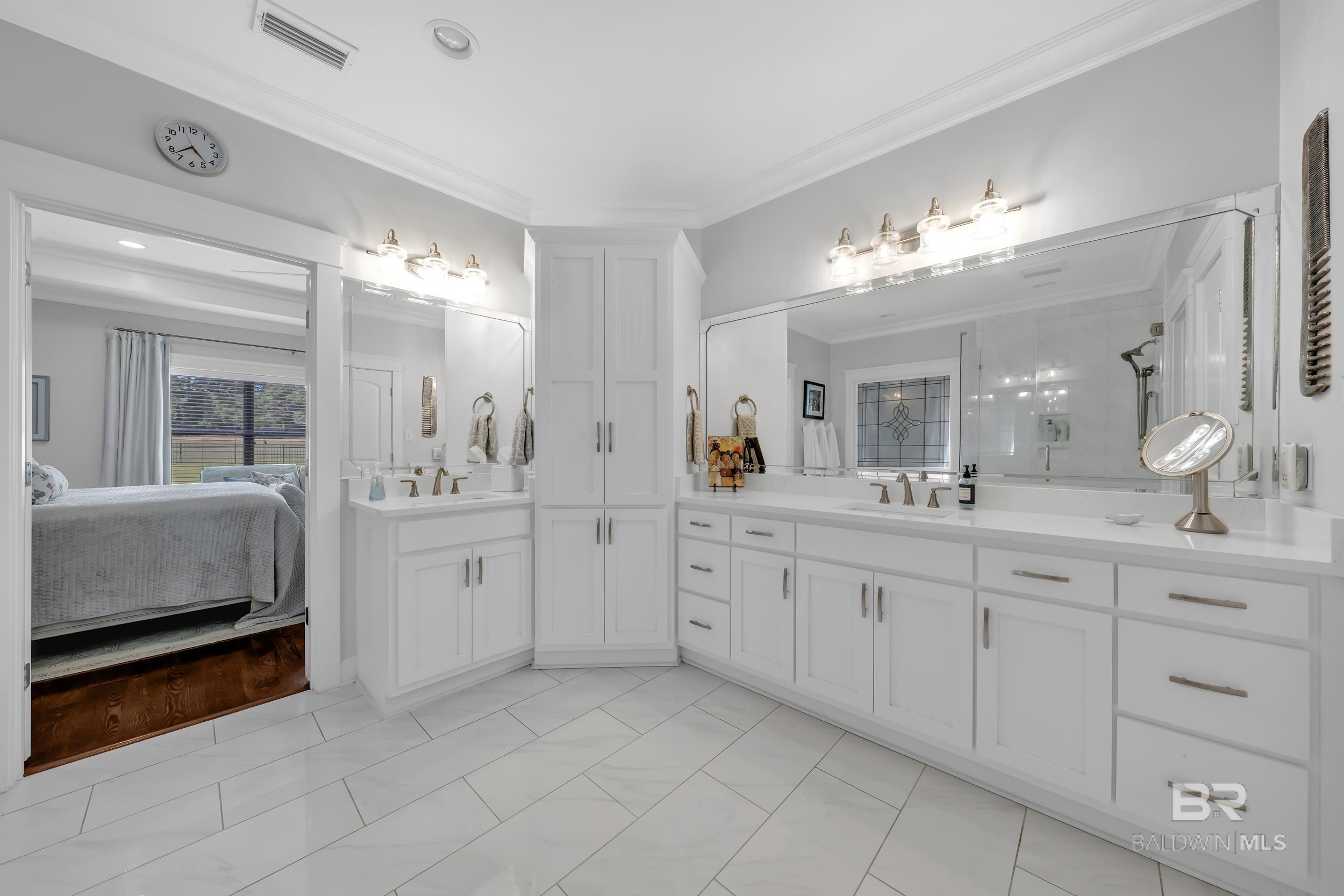 https://zimg.paragon.ice.com/ParagonImages/Property/PG/BCAR/396730/25/0/0/00092c35c62dc8f82cea76d282e10754/7/c04ada848083d60d9899f77ddb1449a3/396730-ca5a65ce-da7a-48a2-a2ad-ea4f66f3b334.JPG