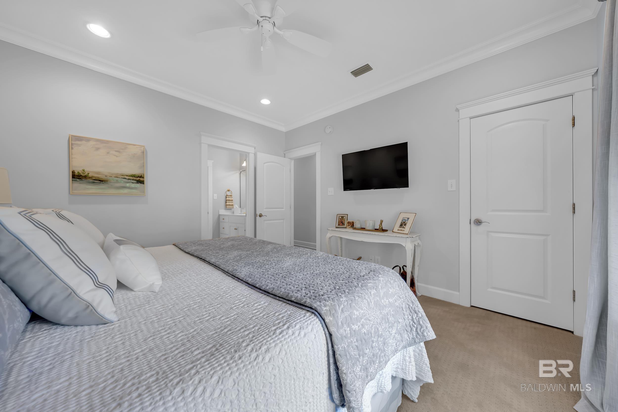 https://zimg.paragon.ice.com/ParagonImages/Property/PG/BCAR/396730/32/0/0/d2ccdffcf5350f2c42701f080c25dd58/7/c04ada848083d60d9899f77ddb1449a3/396730-a28f154e-257f-493b-a06c-741fe0093b10.JPG