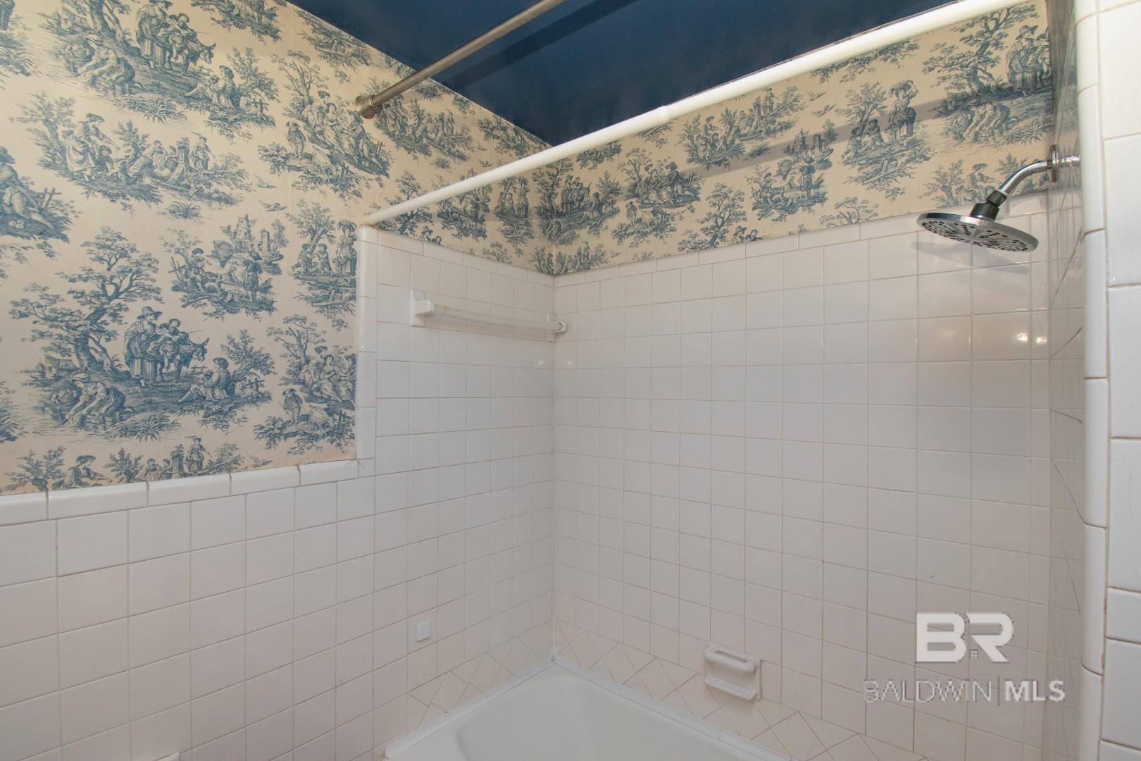 https://zimg.paragon.ice.com/ParagonImages/Property/PG/BCAR/396731/21/0/0/d80a8ab8056e10f920b67b678a737eec/7/7f98f390731a9224f8094fd99c966505/396731-0e7418bc-5b4f-42c6-af09-7700cd70a7ee.JPG