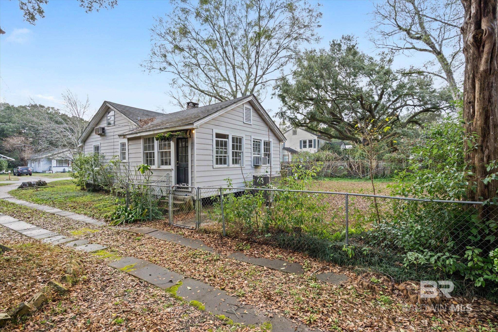 https://zimg.paragon.ice.com/ParagonImages/Property/PG/BCAR/396733/18/0/0/f1a8d65433d46f89ff578adf69c80966/7/9f9b10fbb15c2fa0b0c68c6f8b2d0723/396733-ac696ab0-075f-490d-99b0-0691024cb0cd.JPG