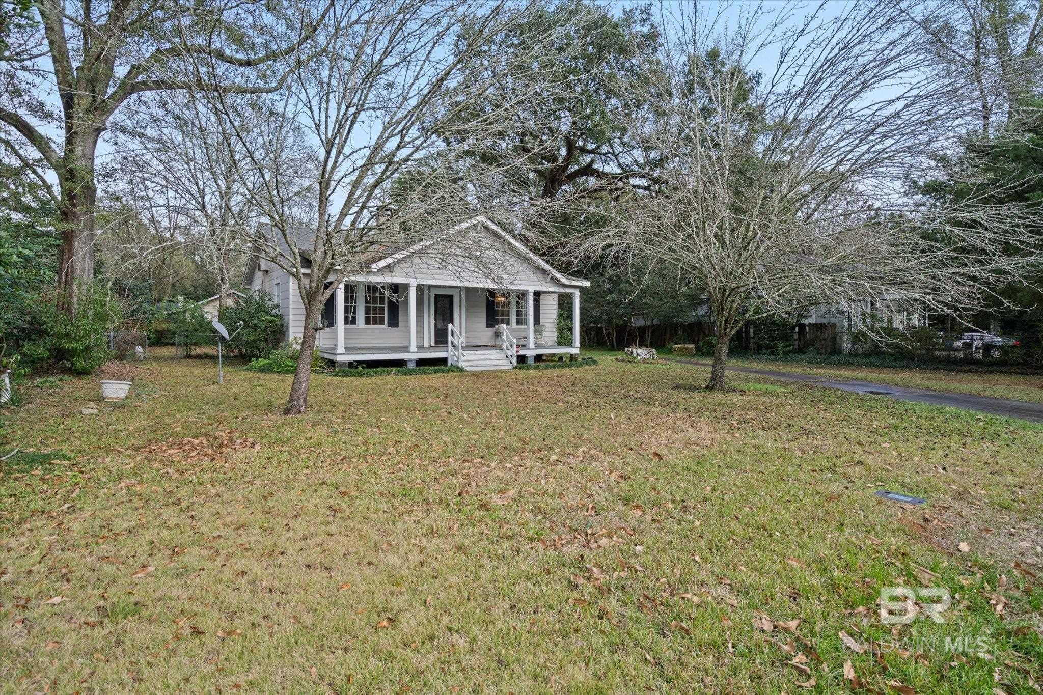 https://zimg.paragon.ice.com/ParagonImages/Property/PG/BCAR/396733/22/0/0/2bfc0e0cb5399a3033c39f232fce2d51/7/9f9b10fbb15c2fa0b0c68c6f8b2d0723/396733-c529306f-8838-4a22-adaf-8361c25ebe1f.JPG
