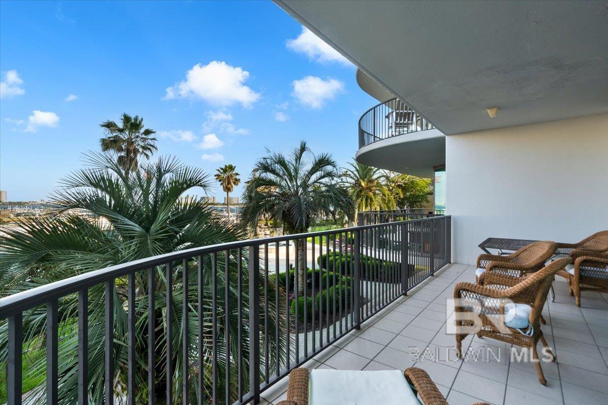 https://zimg.paragon.ice.com/ParagonImages/Property/PG/BCAR/396735/14/0/0/402cc04b87062da4832b09c90720a5bc/7/c40378e1f594368ef65e6ce0371a40b7/396735-34355edf-65b9-416c-b755-c5ff89d613c1.JPG
