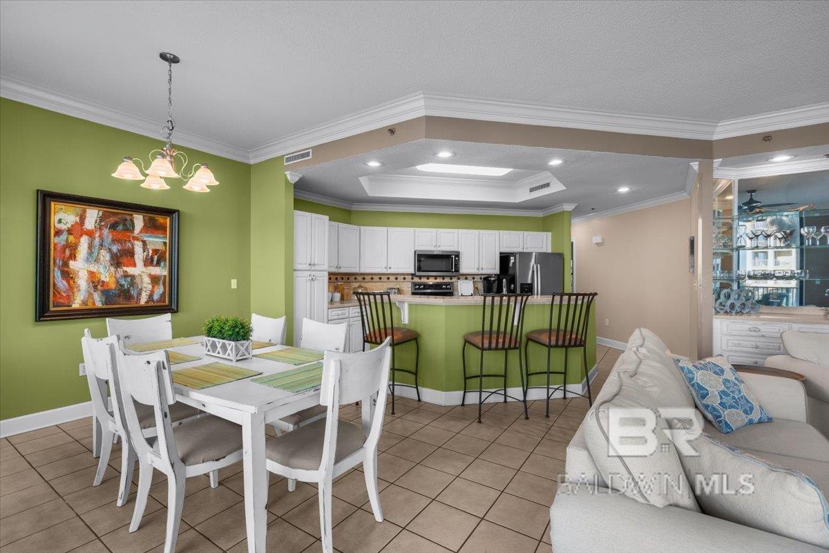 https://zimg.paragon.ice.com/ParagonImages/Property/PG/BCAR/396735/21/0/0/64400cbf987105a9b7e3c992e7edbc50/7/c40378e1f594368ef65e6ce0371a40b7/396735-2f556a24-e9d4-4b76-8bc7-b285b042696c.JPG