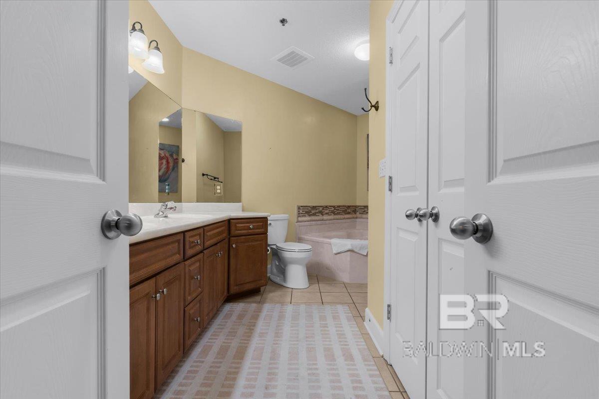 https://zimg.paragon.ice.com/ParagonImages/Property/PG/BCAR/396735/31/0/0/43a020d6bb84f07c6dc416c706a9d0b9/7/c40378e1f594368ef65e6ce0371a40b7/396735-1b549ab4-b36f-4b37-9f6d-209b667b28a1.JPG