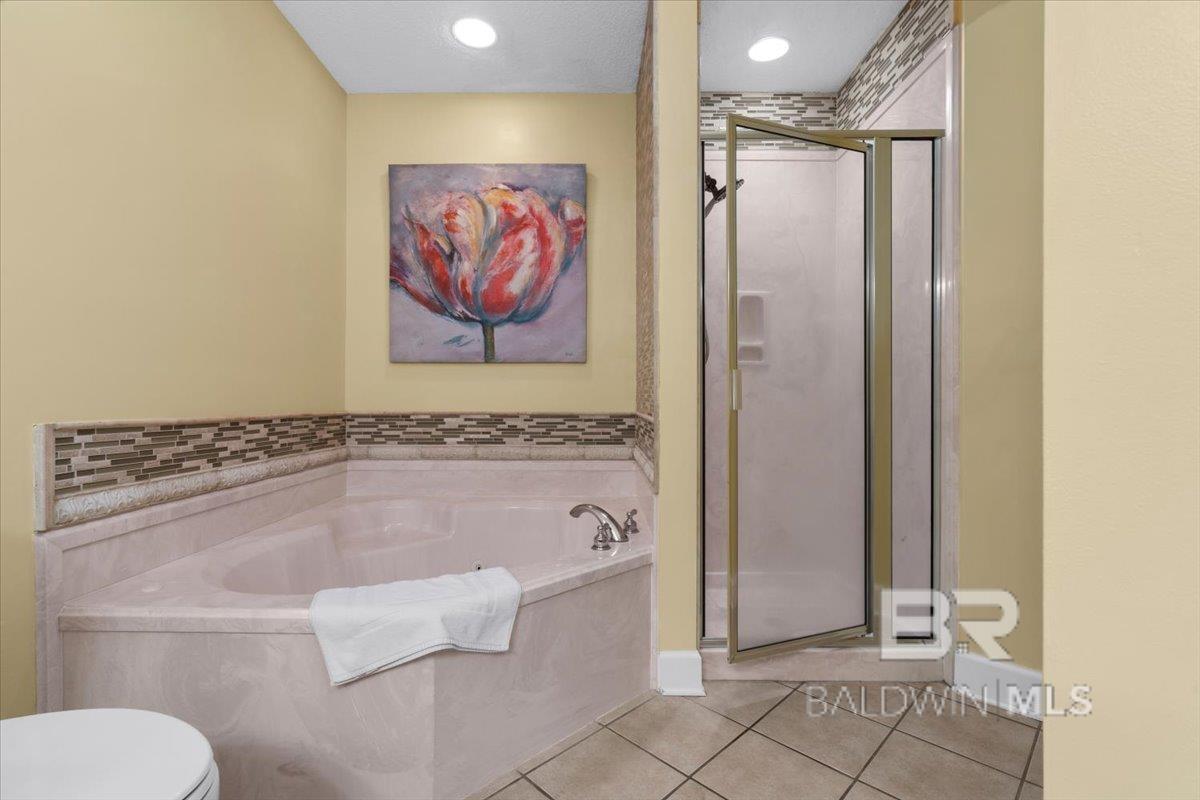 https://zimg.paragon.ice.com/ParagonImages/Property/PG/BCAR/396735/32/0/0/6fb515101a325909f675ebce94f5ce63/7/c40378e1f594368ef65e6ce0371a40b7/396735-423c6221-ae5f-45f5-b81f-91dee4c5c722.JPG