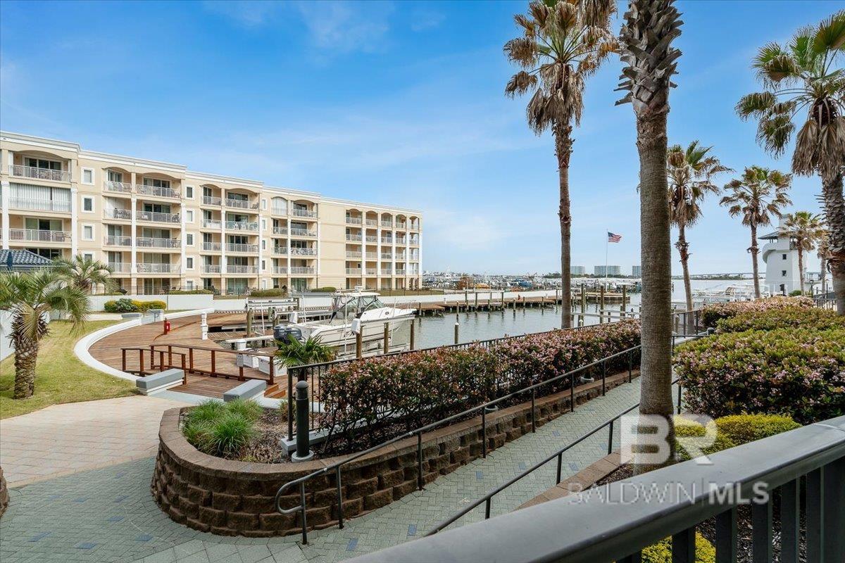 https://zimg.paragon.ice.com/ParagonImages/Property/PG/BCAR/396735/59/0/0/44be79dcf57f71eb98fdbd8e2d94c685/7/c40378e1f594368ef65e6ce0371a40b7/396735-59784675-a3b4-4ece-bf51-00da66786ab4.JPG