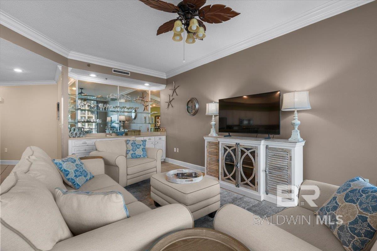 https://zimg.paragon.ice.com/ParagonImages/Property/PG/BCAR/396735/8/0/0/5fe340239d1140a4861cc0ba1f04c9c5/7/c40378e1f594368ef65e6ce0371a40b7/396735-154f8a12-53f1-4cd1-9daf-9e4ae0023e46.JPG