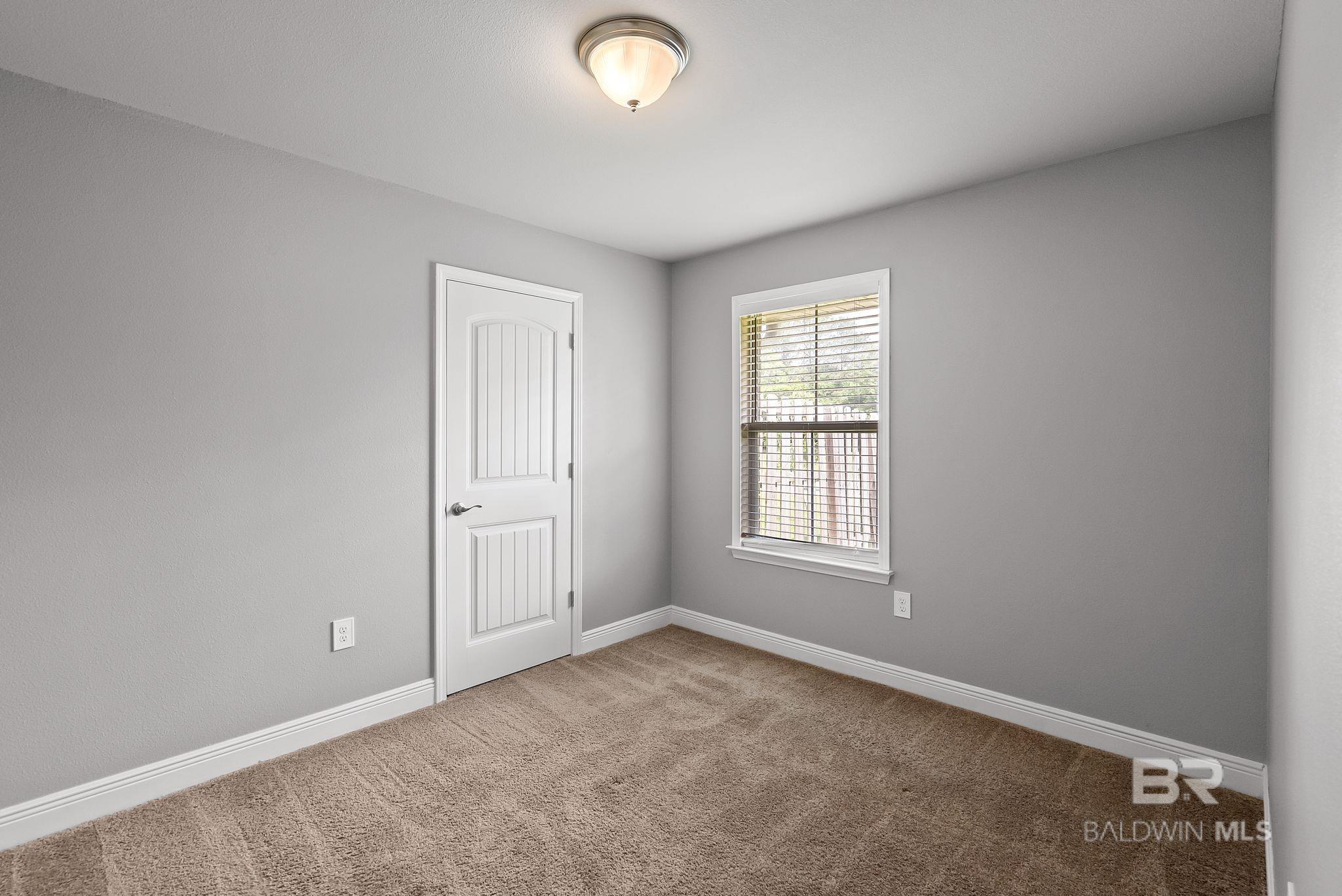 https://zimg.paragon.ice.com/ParagonImages/Property/PG/BCAR/396743/17/0/0/bc3dc51fb214e5dc4f672cb040e78b73/7/8676b287cf49781b49905083e1314f37/396743-5688a3ba-384a-4050-89d4-c7b9d343dc20.JPG