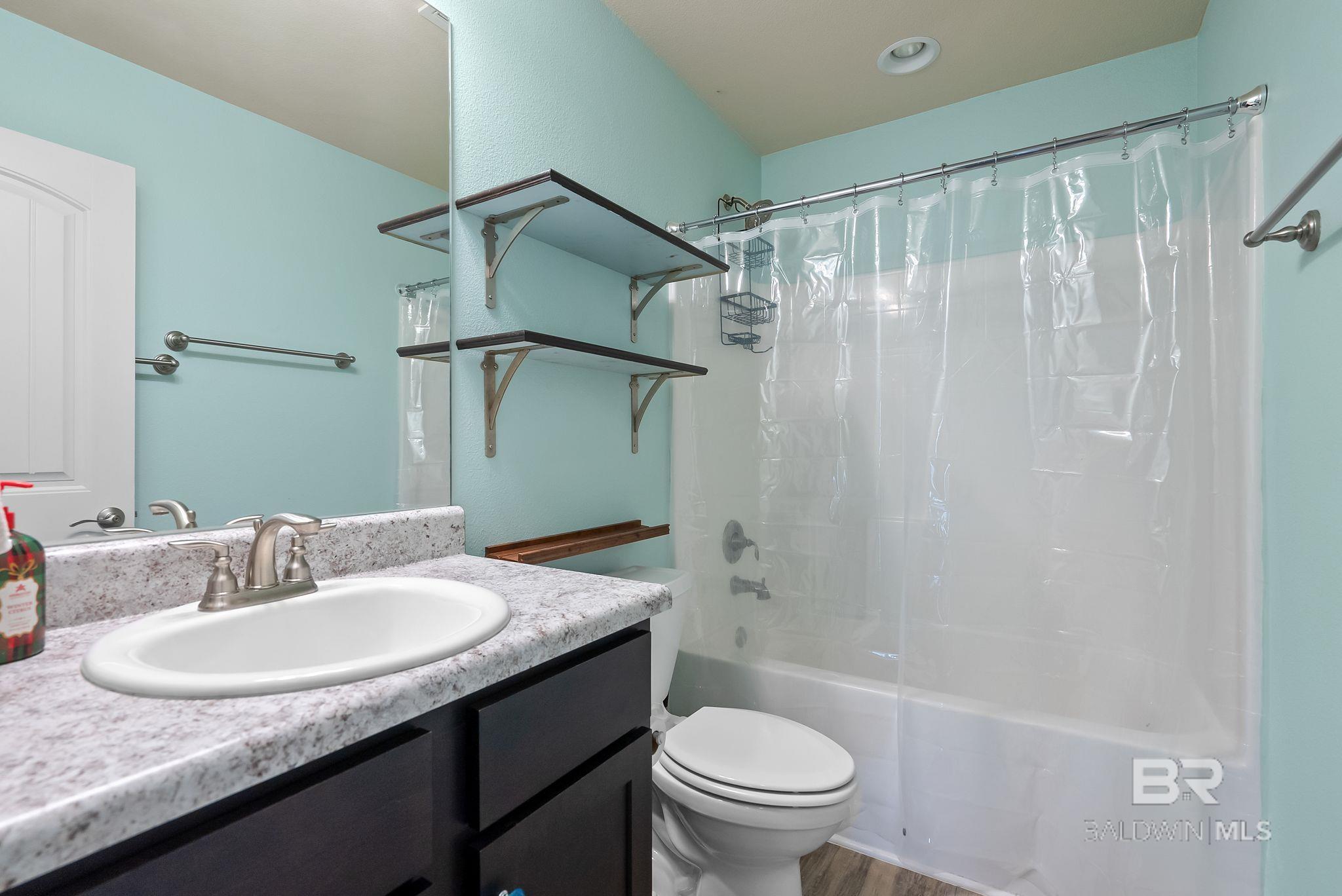 https://zimg.paragon.ice.com/ParagonImages/Property/PG/BCAR/396743/18/0/0/12cde05b2e654192e92bd2a8d4fd0820/7/8676b287cf49781b49905083e1314f37/396743-c206f499-fcd4-49ba-8b1e-7ed3c9ae15bb.JPG