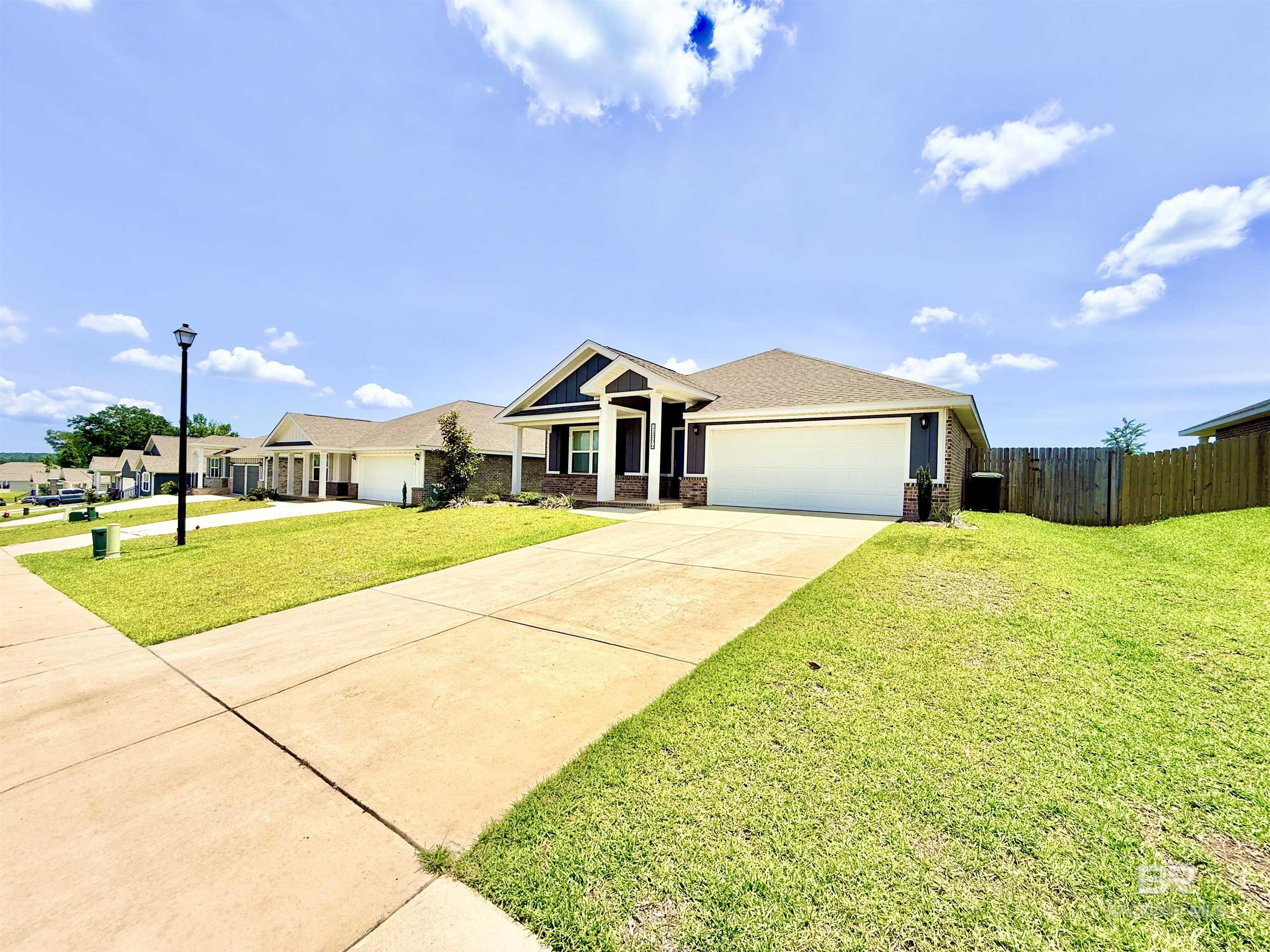 https://zimg.paragon.ice.com/ParagonImages/Property/PG/BCAR/396794/1/0/0/f45436c901ace76fc7b6aa03d19e45d6/7/f80de5d87b18f3b60eff4c7460e251ec/396794-459621d9-045f-4fac-8b57-7fceea85fac0.JPG